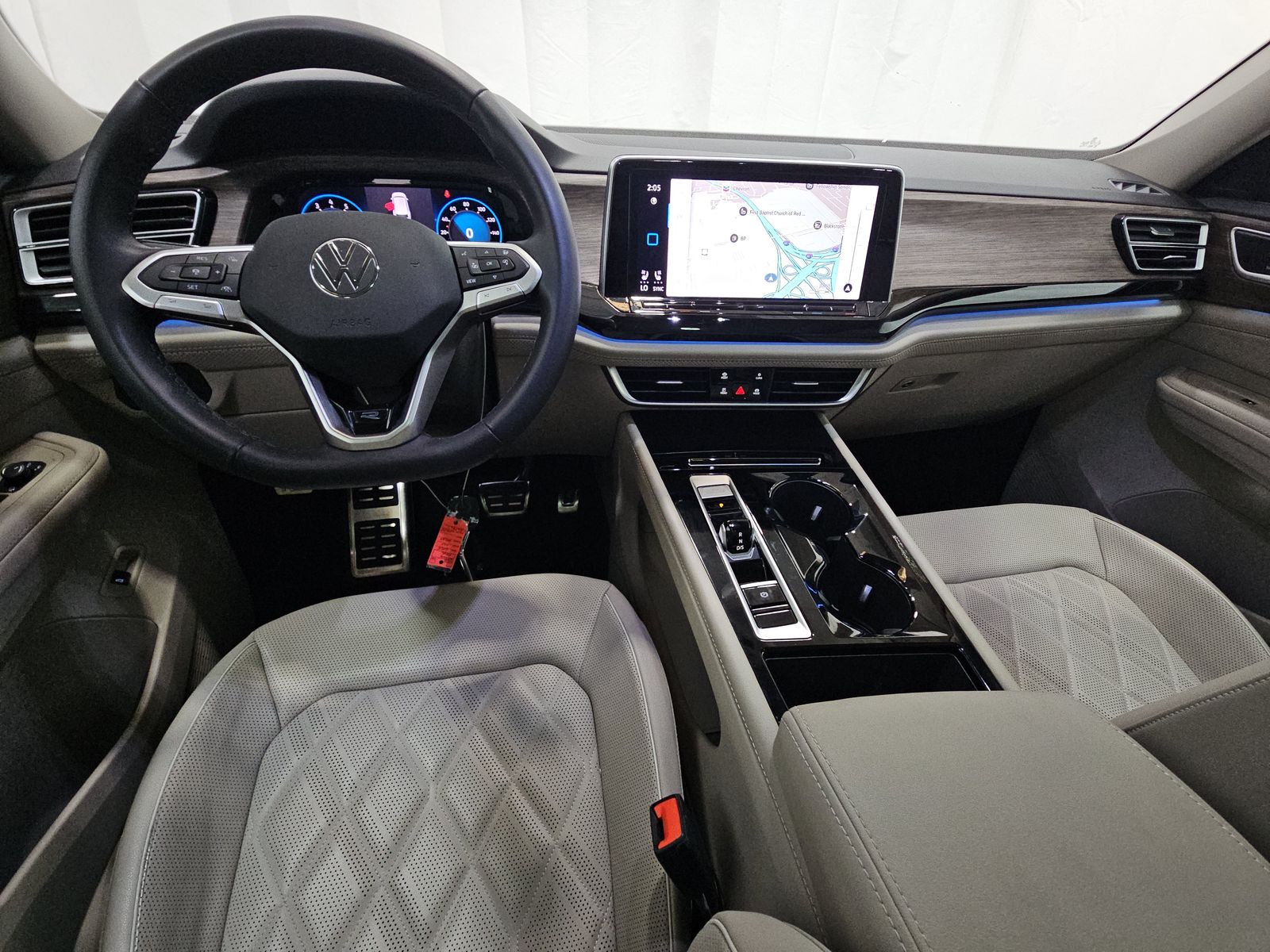 2025 Volkswagen Atlas 2.0T SEL Premium R-Line AWD