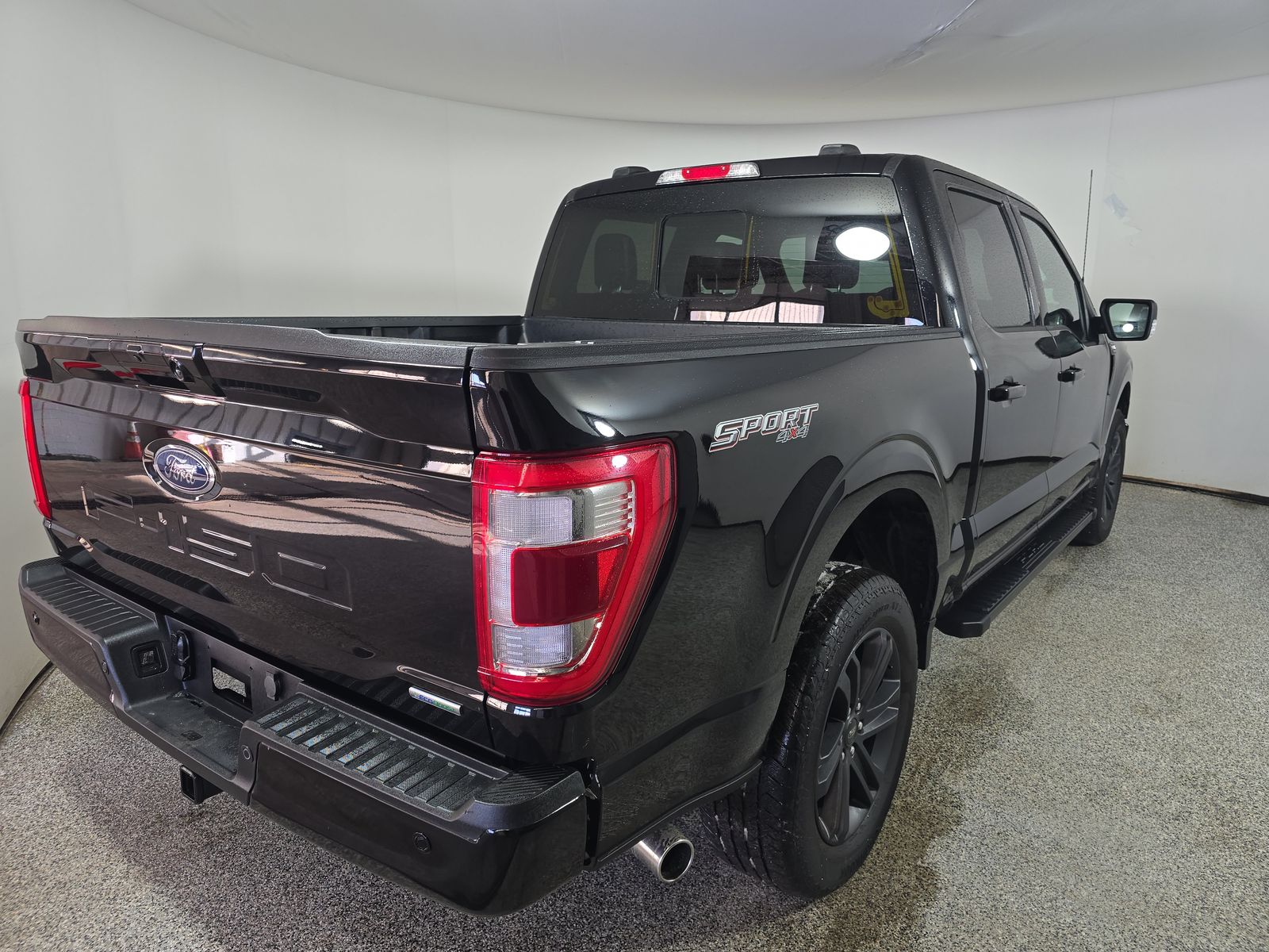 2023 Ford F-150 Lariat AWD