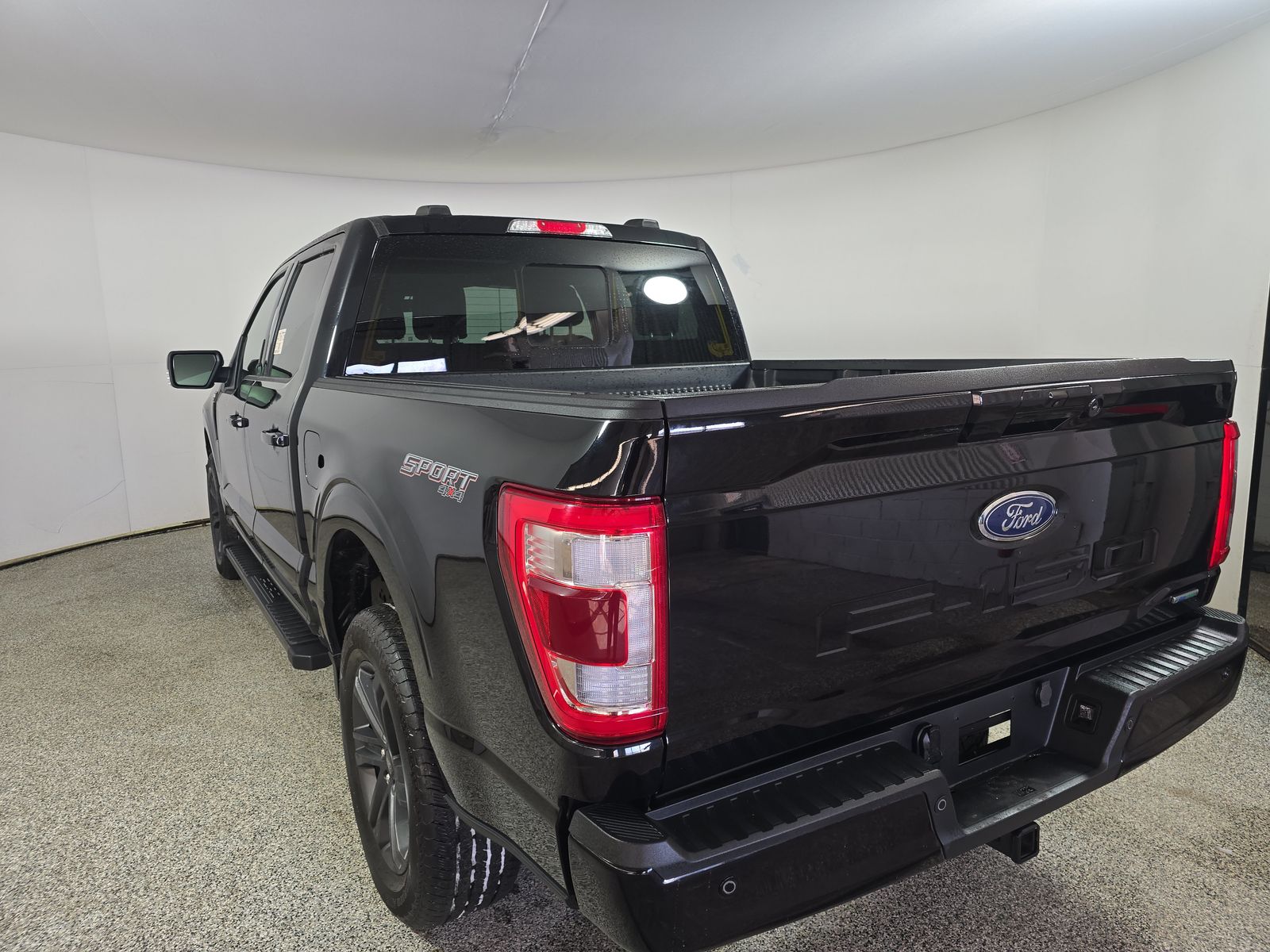 2023 Ford F-150 Lariat AWD