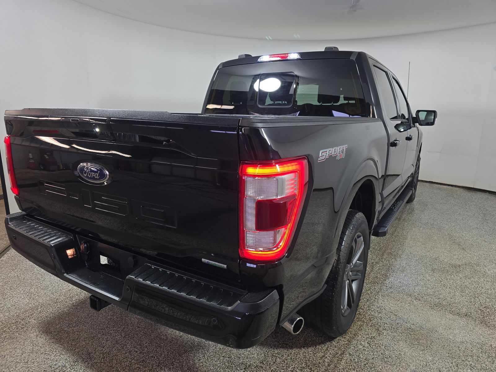 2023 Ford F-150 Lariat AWD