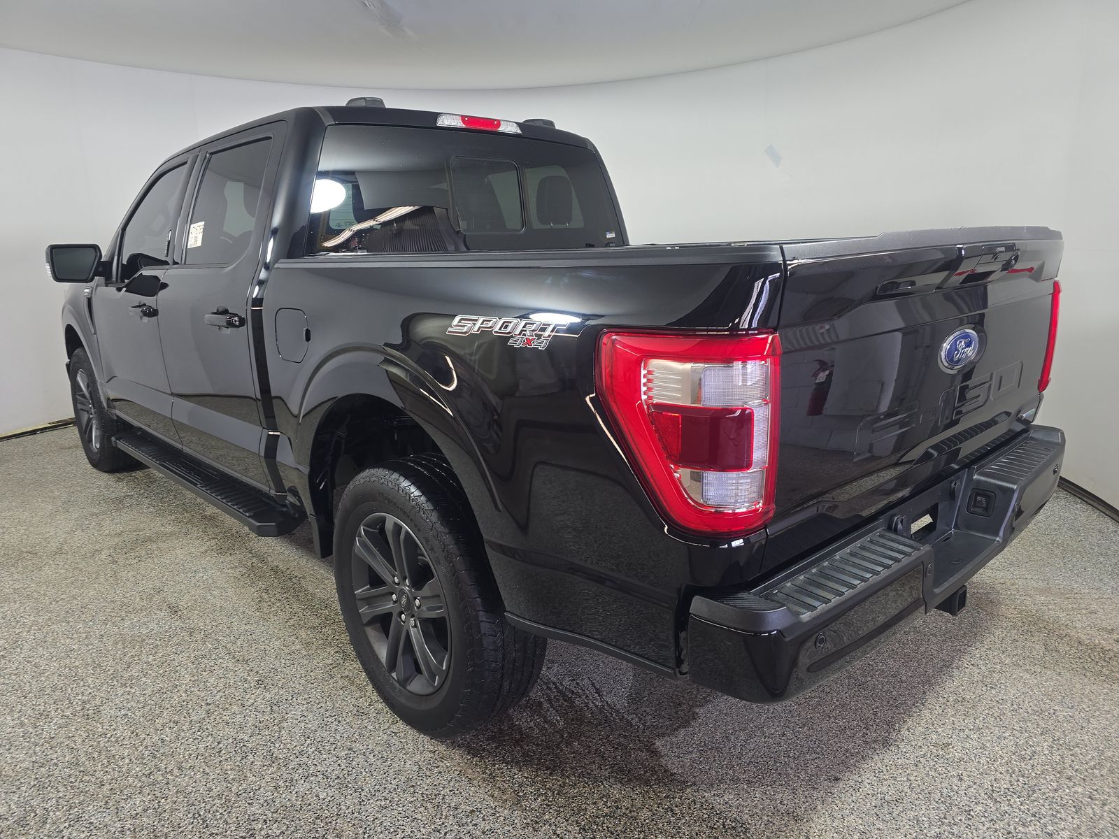 2023 Ford F-150 Lariat AWD