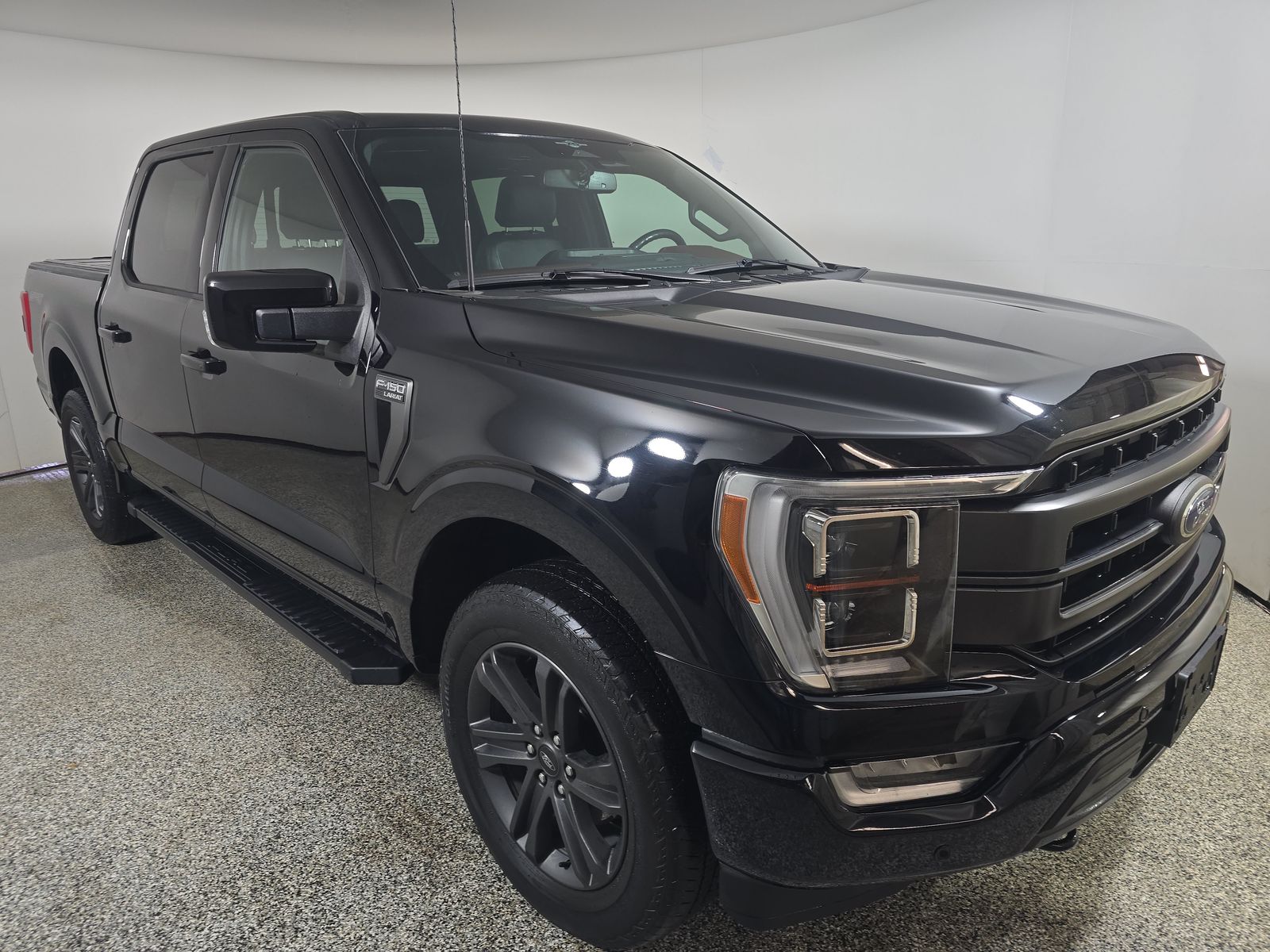 2023 Ford F-150 Lariat AWD