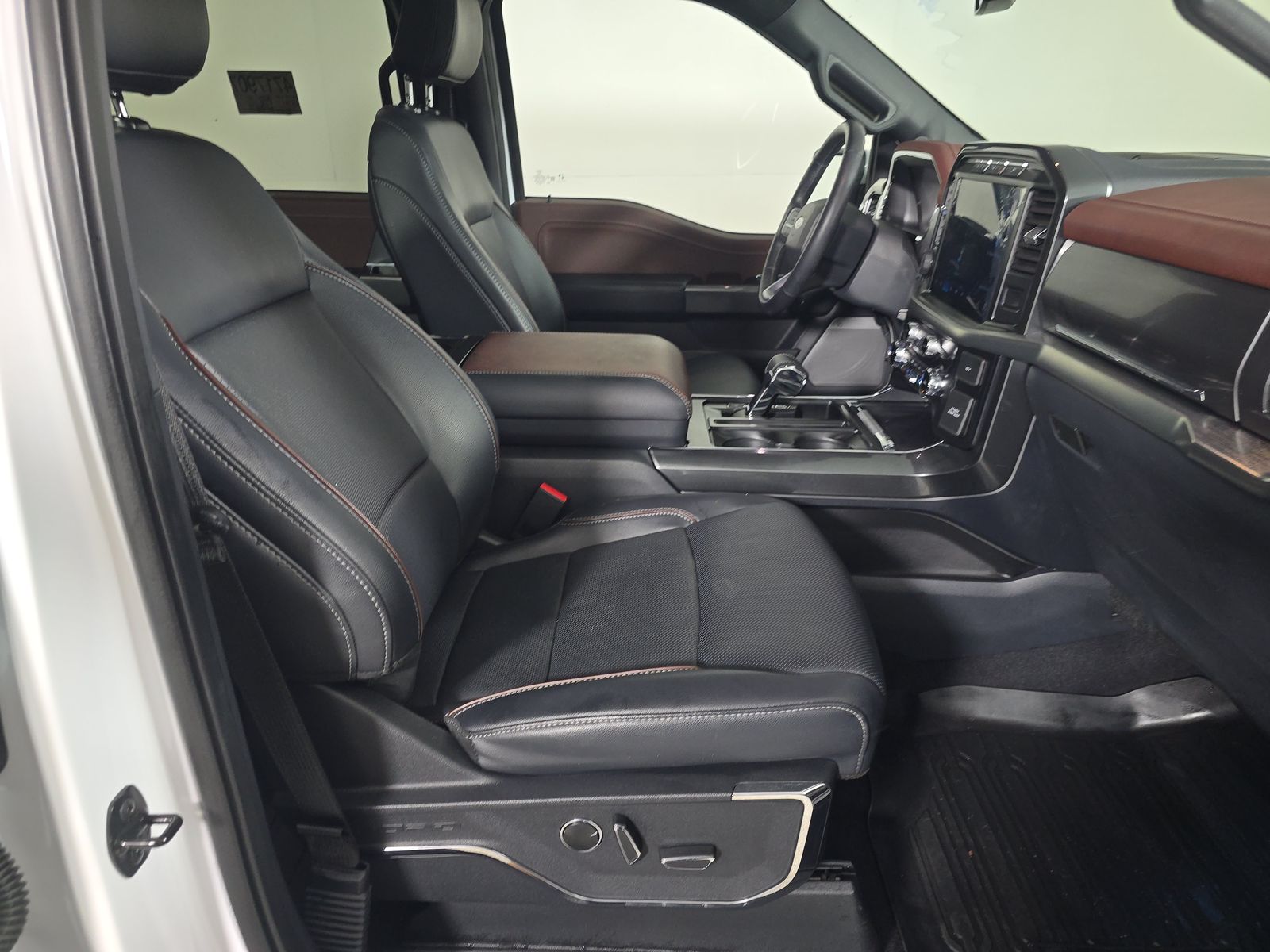 2023 Ford F-150 Lariat AWD