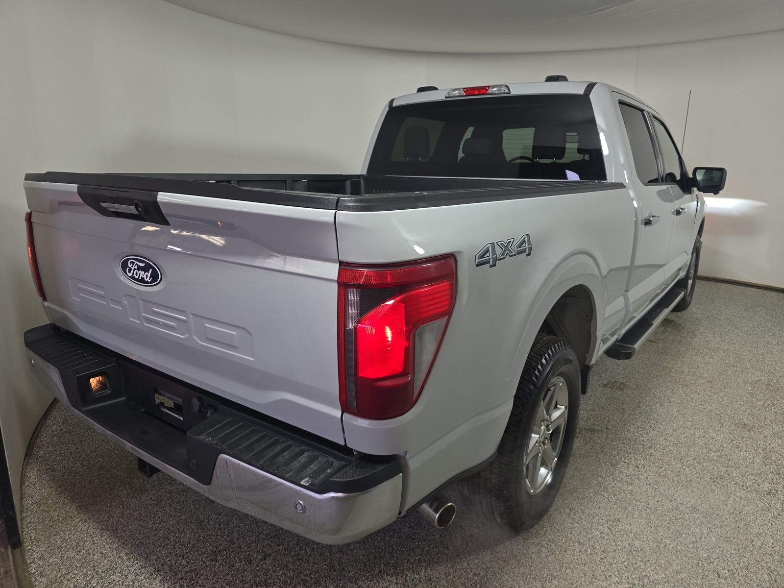 2024 Ford F-150 XLT AWD