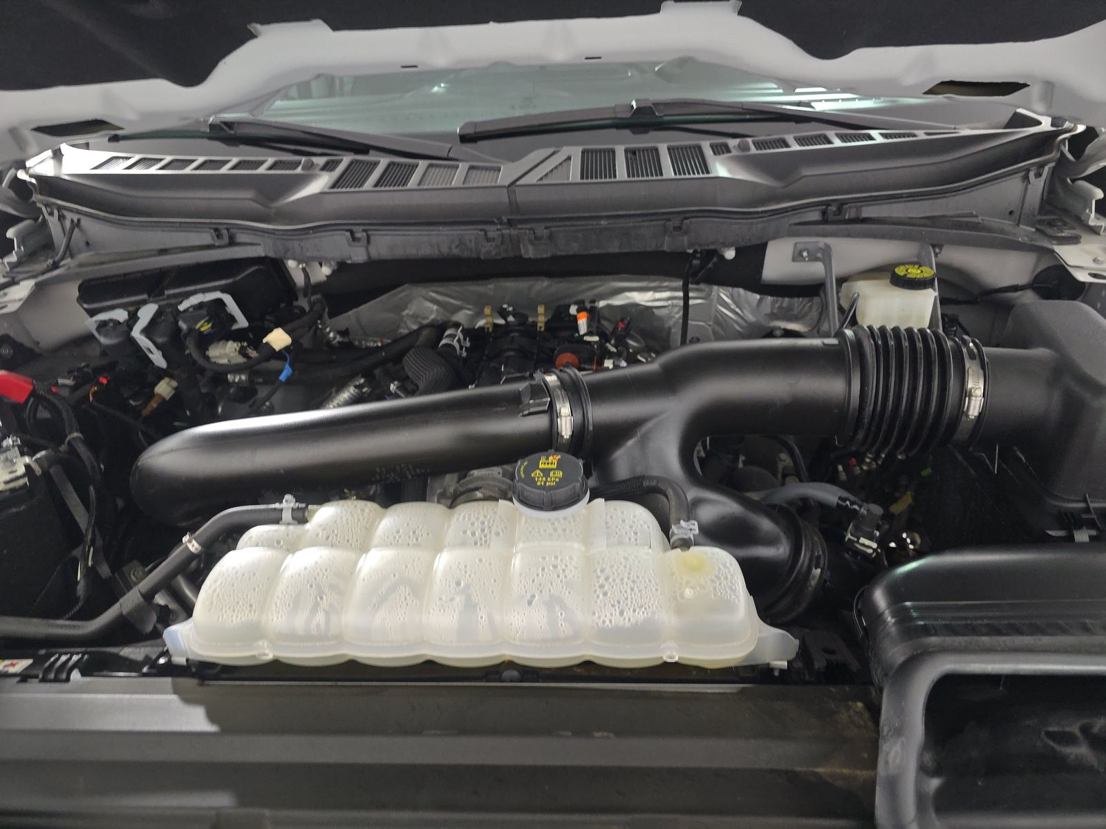 2024 Ford F-150 XLT AWD