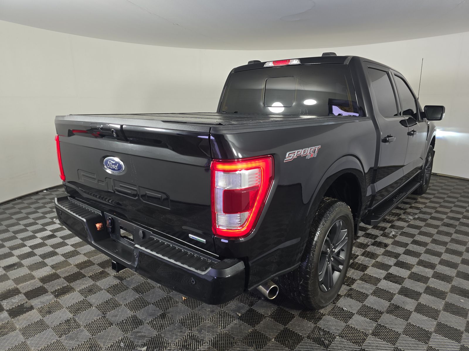 2023 Ford F-150 Lariat AWD