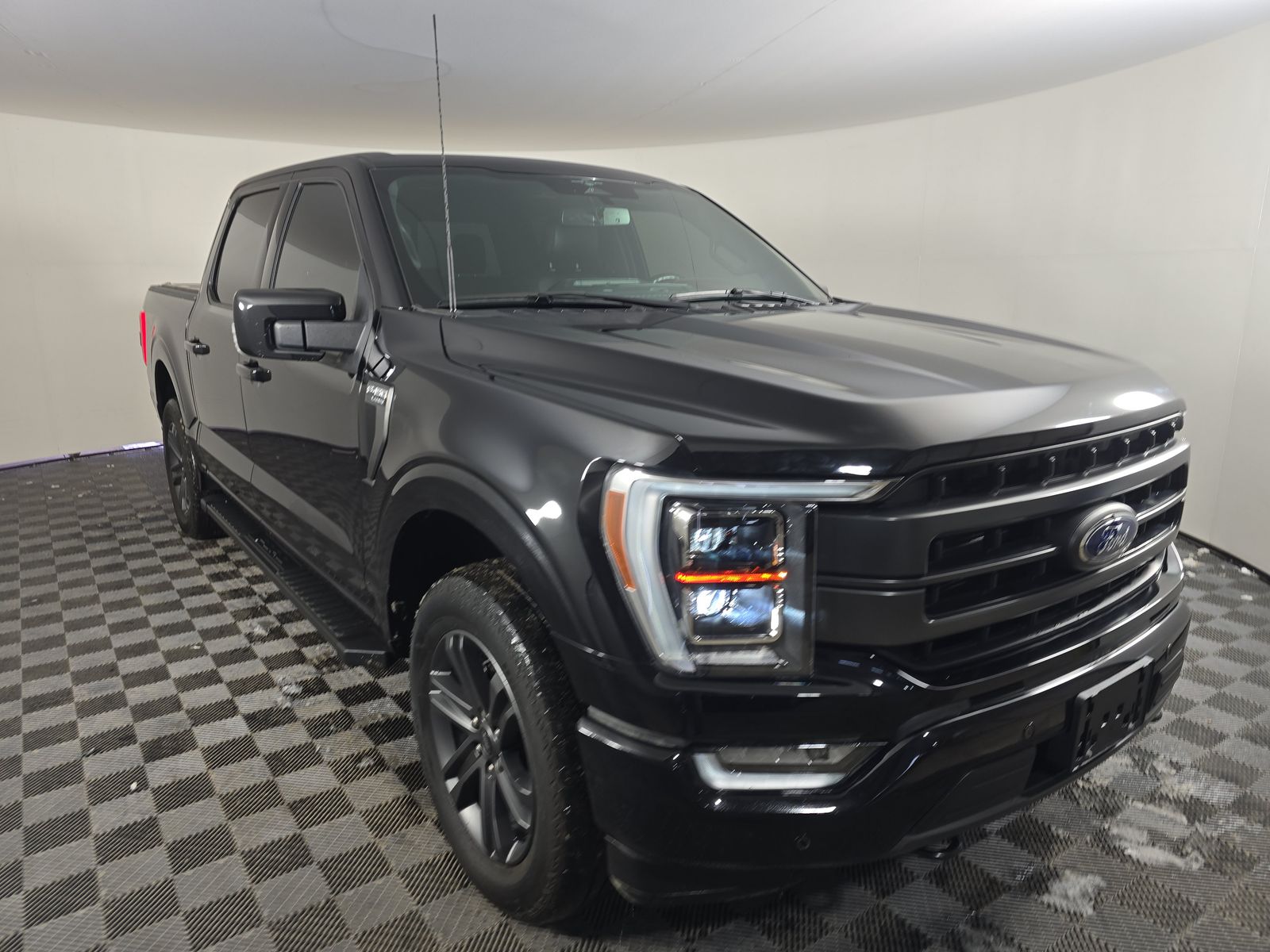 2023 Ford F-150 Lariat AWD