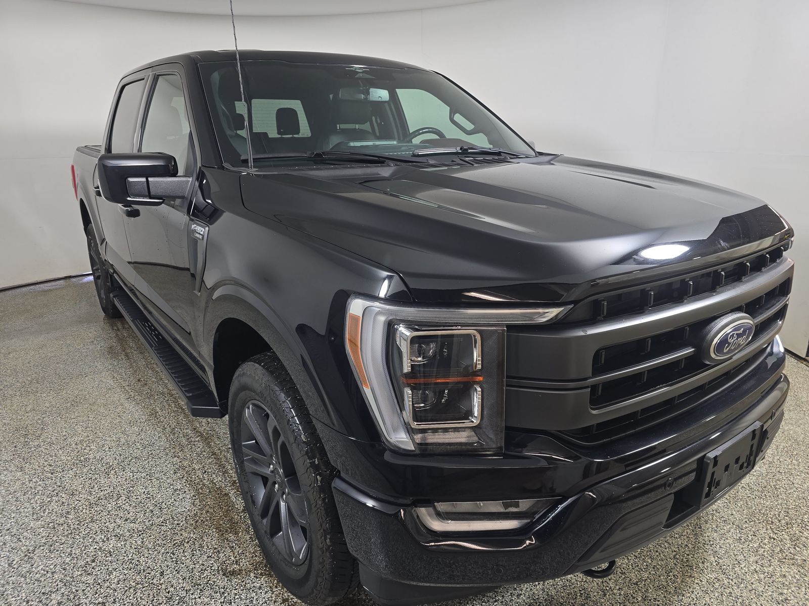2023 Ford F-150 Lariat AWD