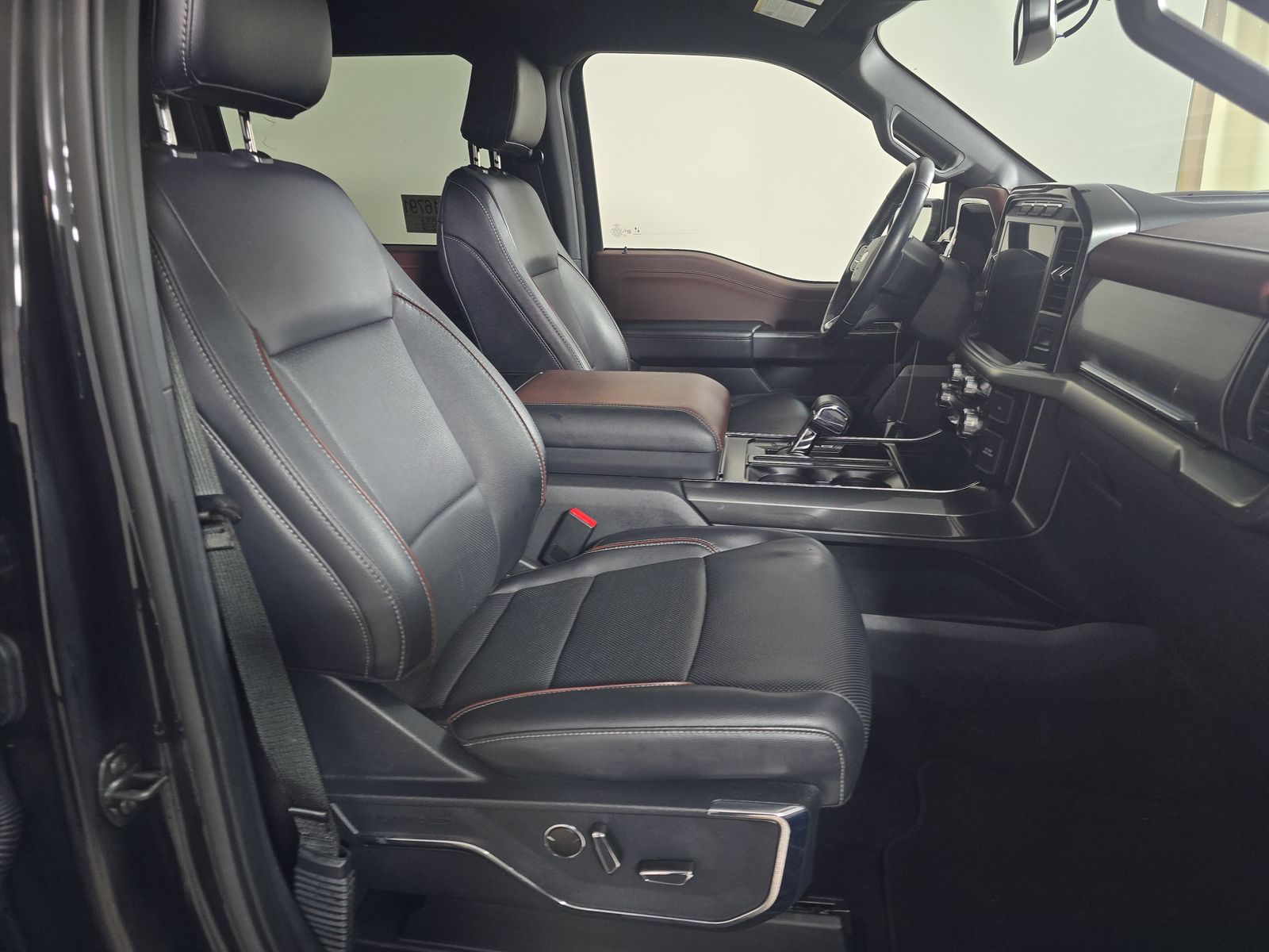 2023 Ford F-150 Lariat AWD