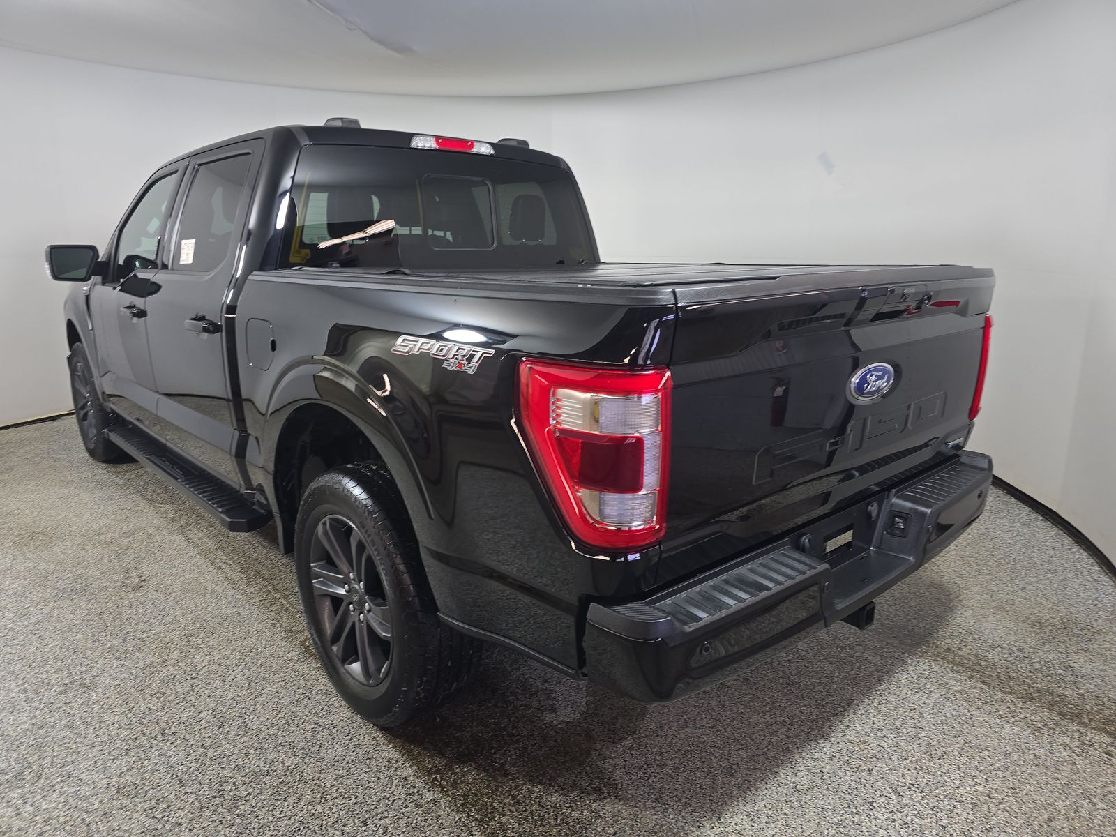 2023 Ford F-150 Lariat AWD