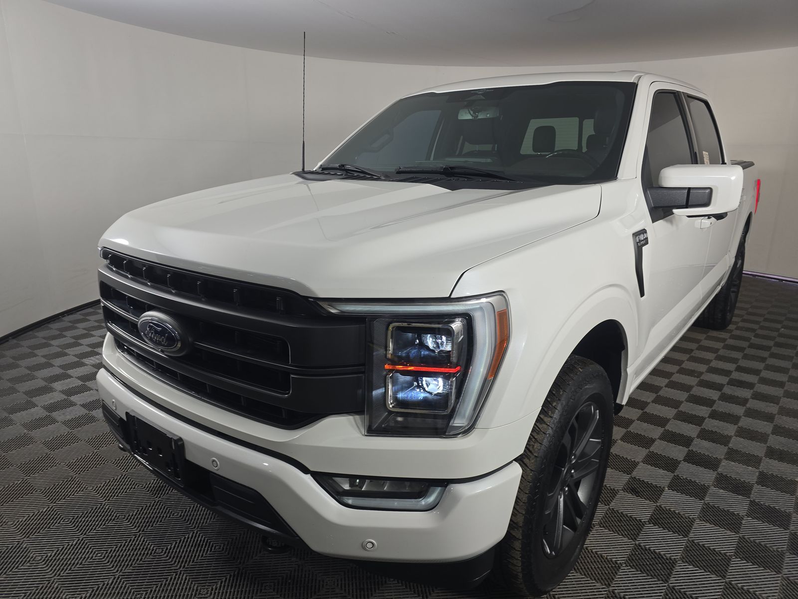 2023 Ford F-150 Lariat AWD