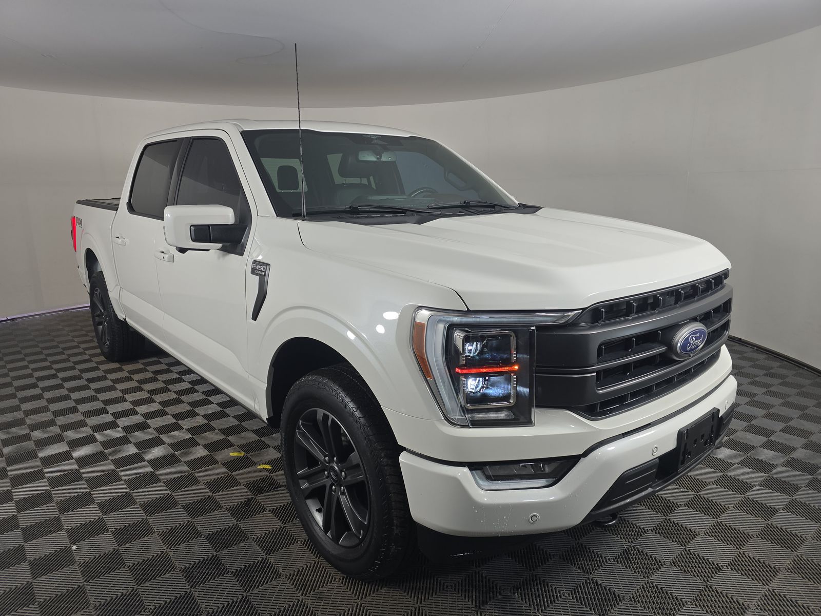 2023 Ford F-150 Lariat AWD