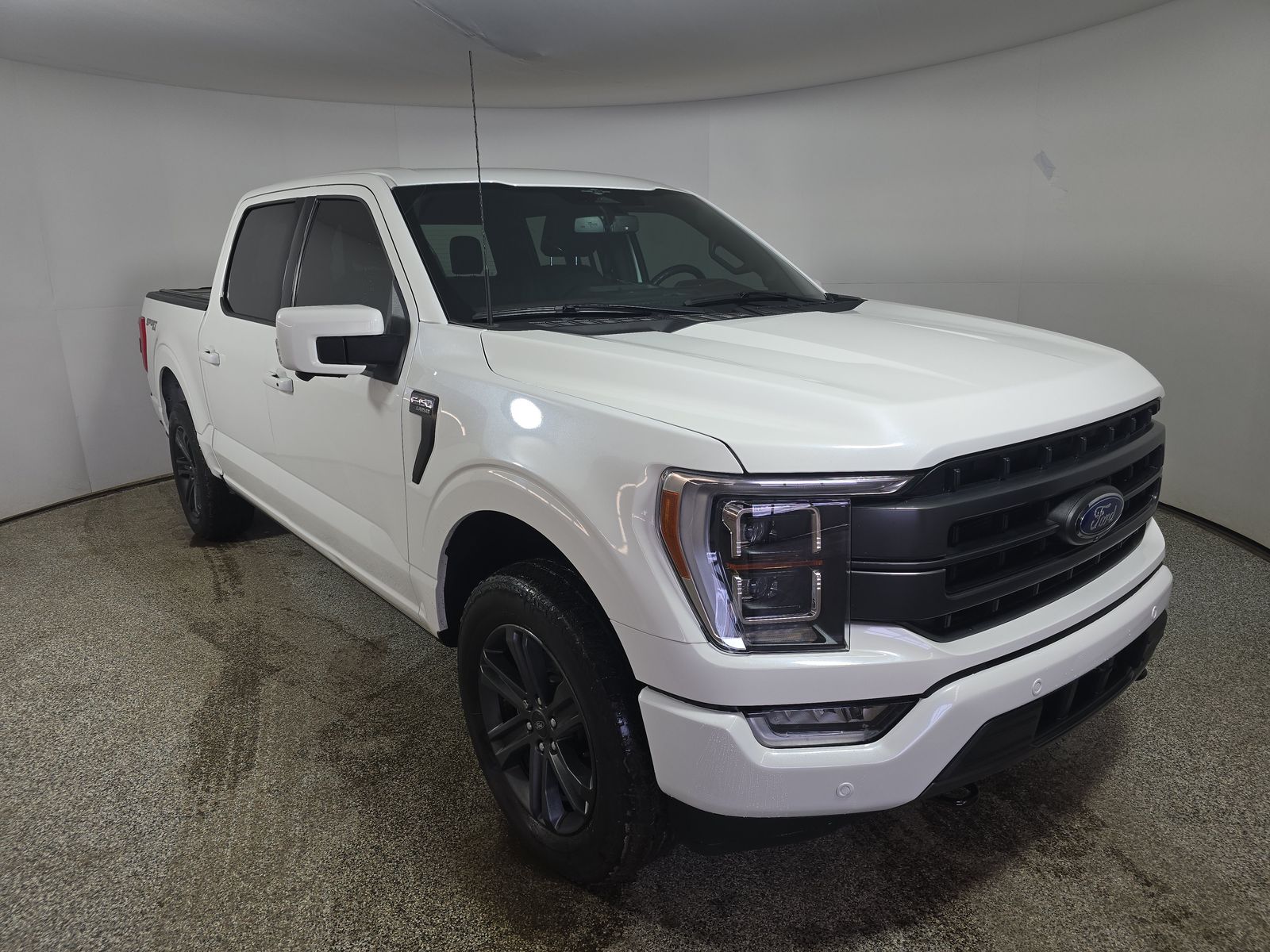 2023 Ford F-150 Lariat AWD