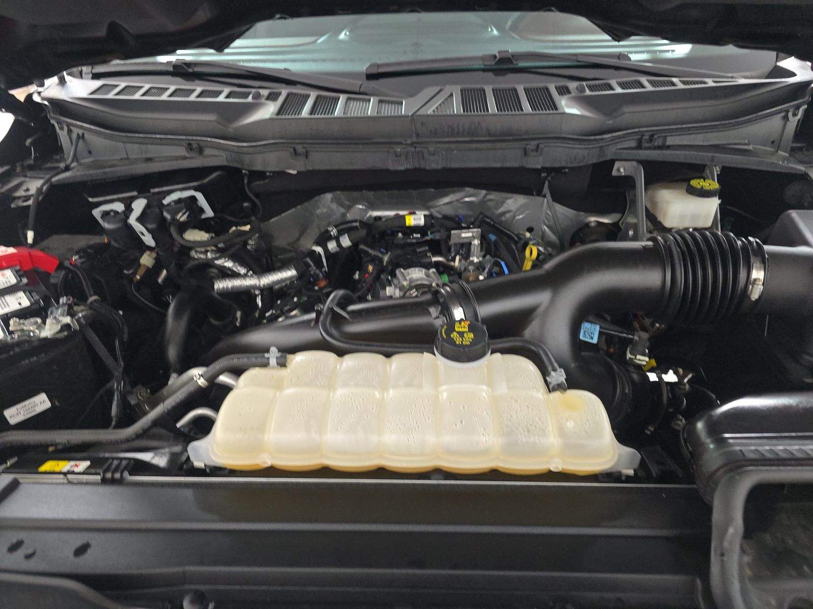 2023 Ford F-150 Lariat AWD