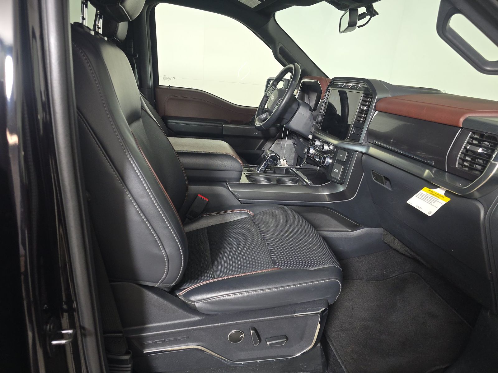 2023 Ford F-150 Lariat AWD