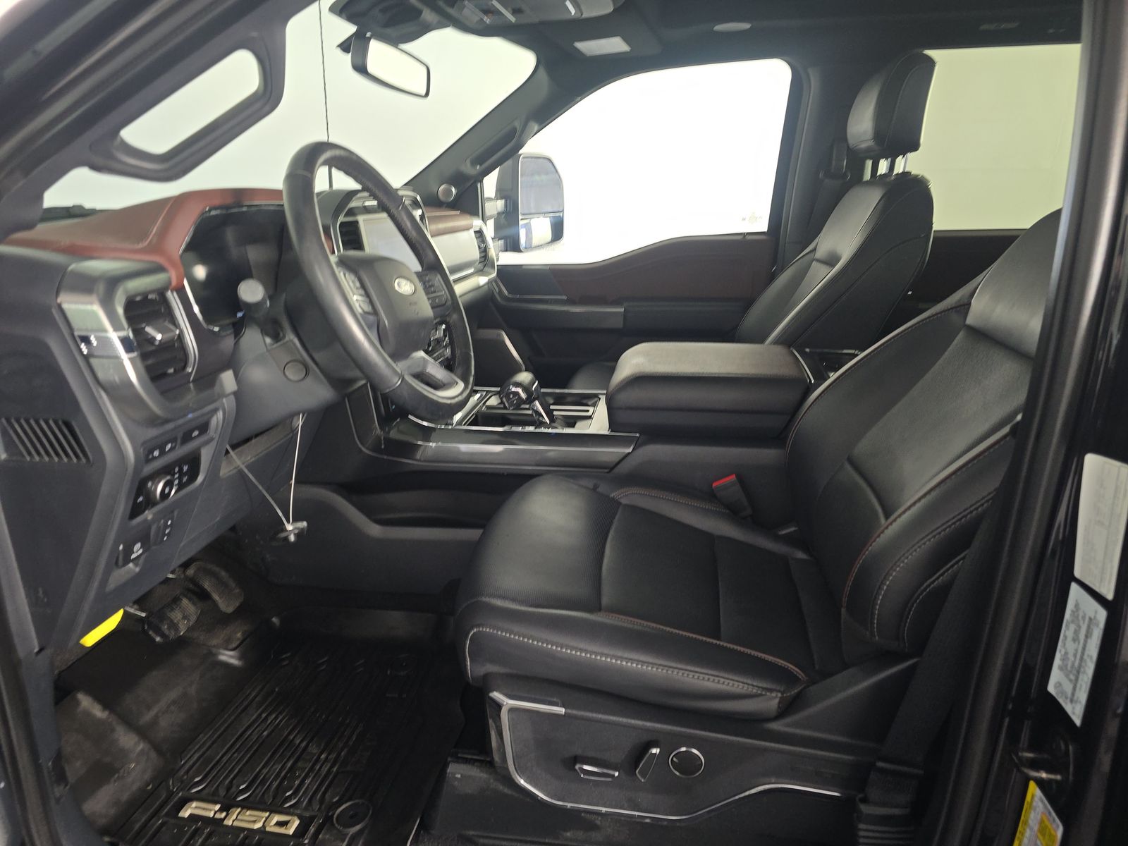 2023 Ford F-150 Lariat AWD