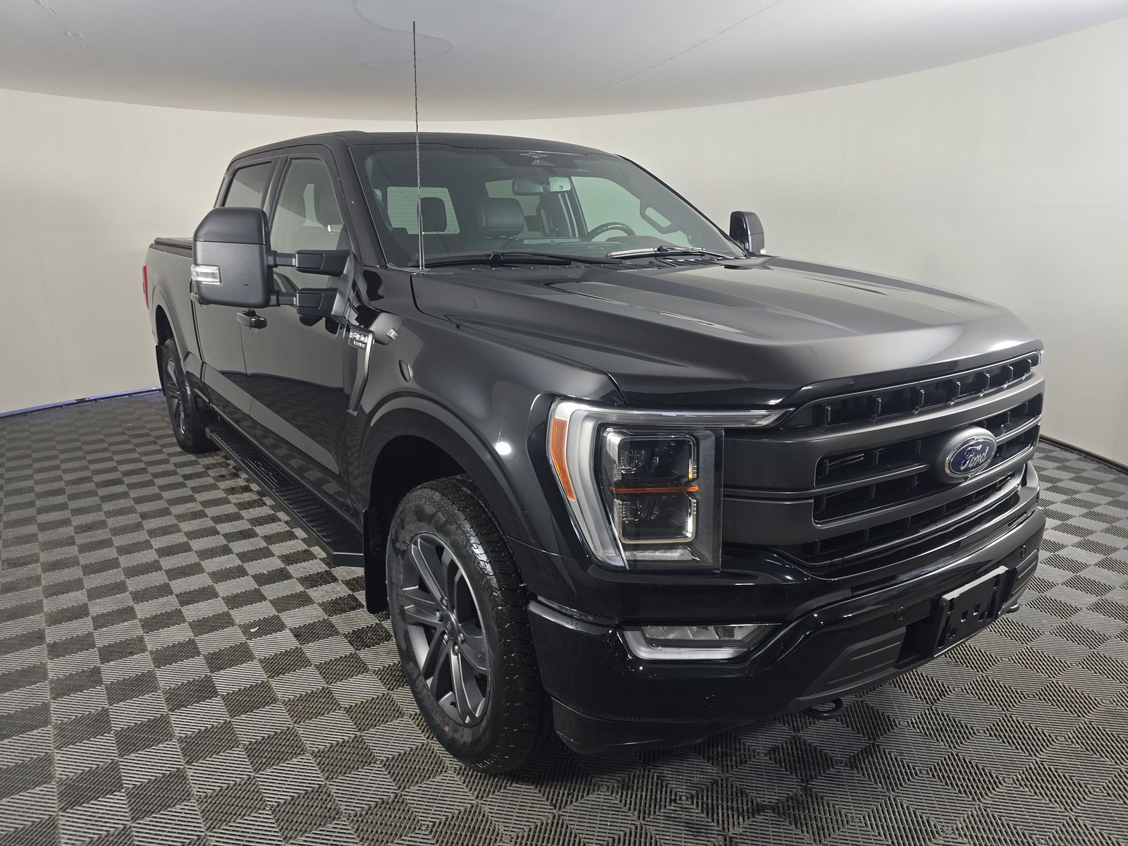 2023 Ford F-150 Lariat AWD