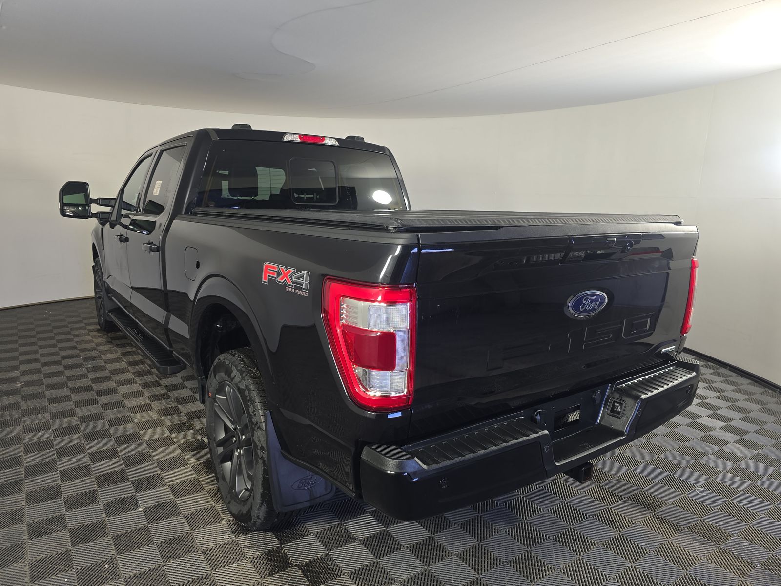2023 Ford F-150 Lariat AWD