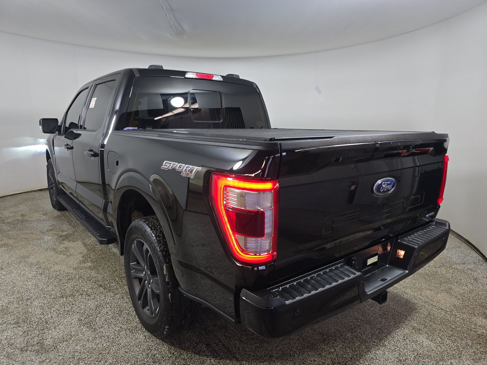 2023 Ford F-150 Lariat AWD