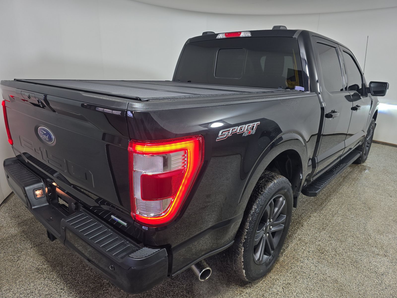 2023 Ford F-150 Lariat AWD
