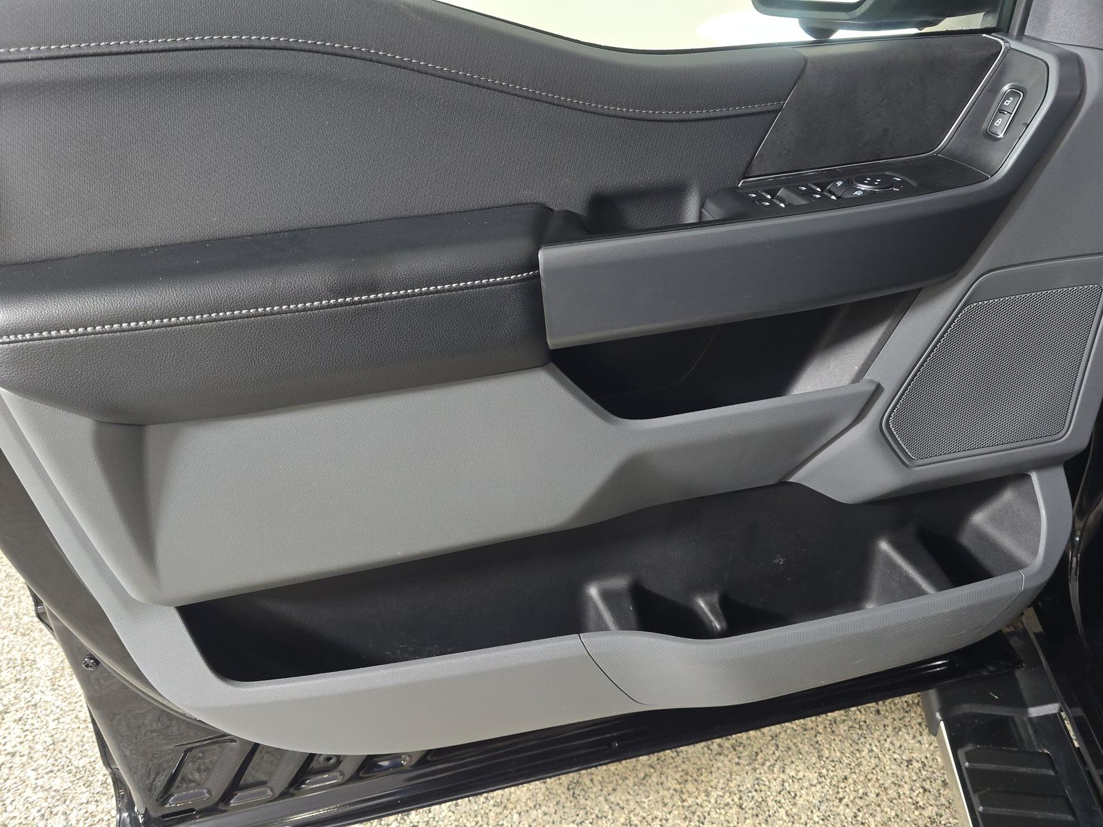 2024 Ford F-150 XLT AWD