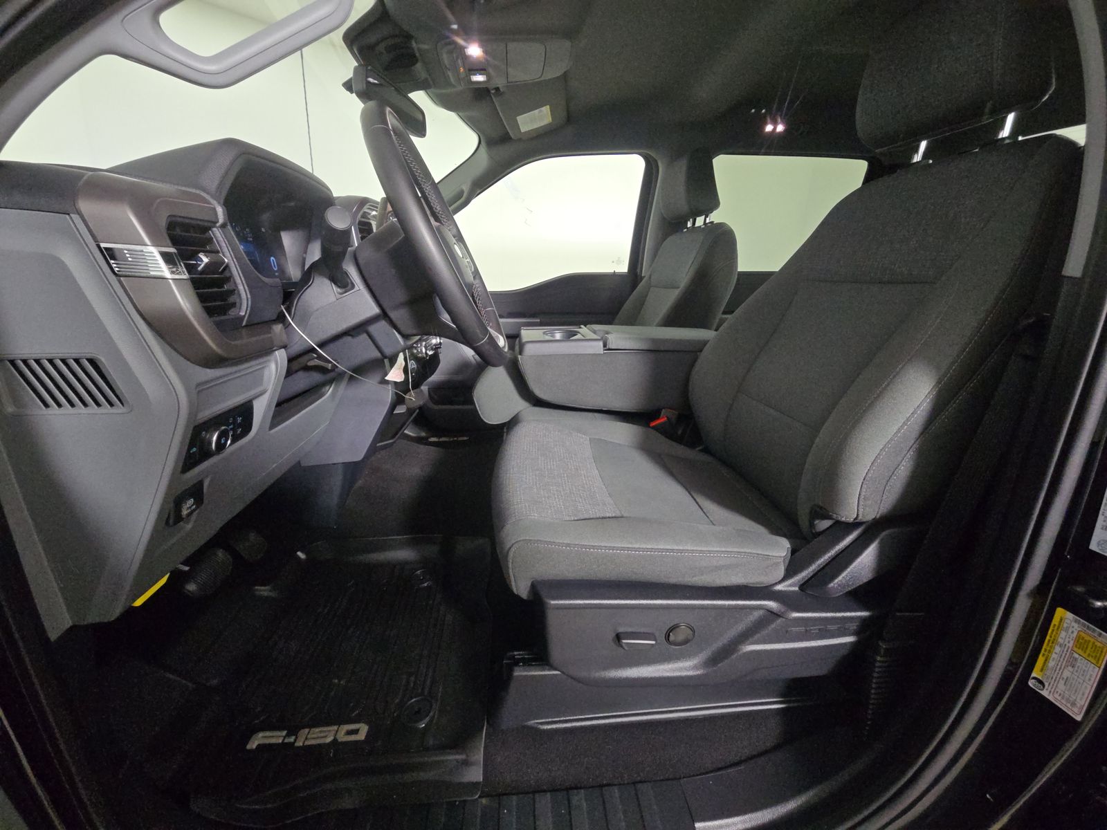 2024 Ford F-150 XLT AWD