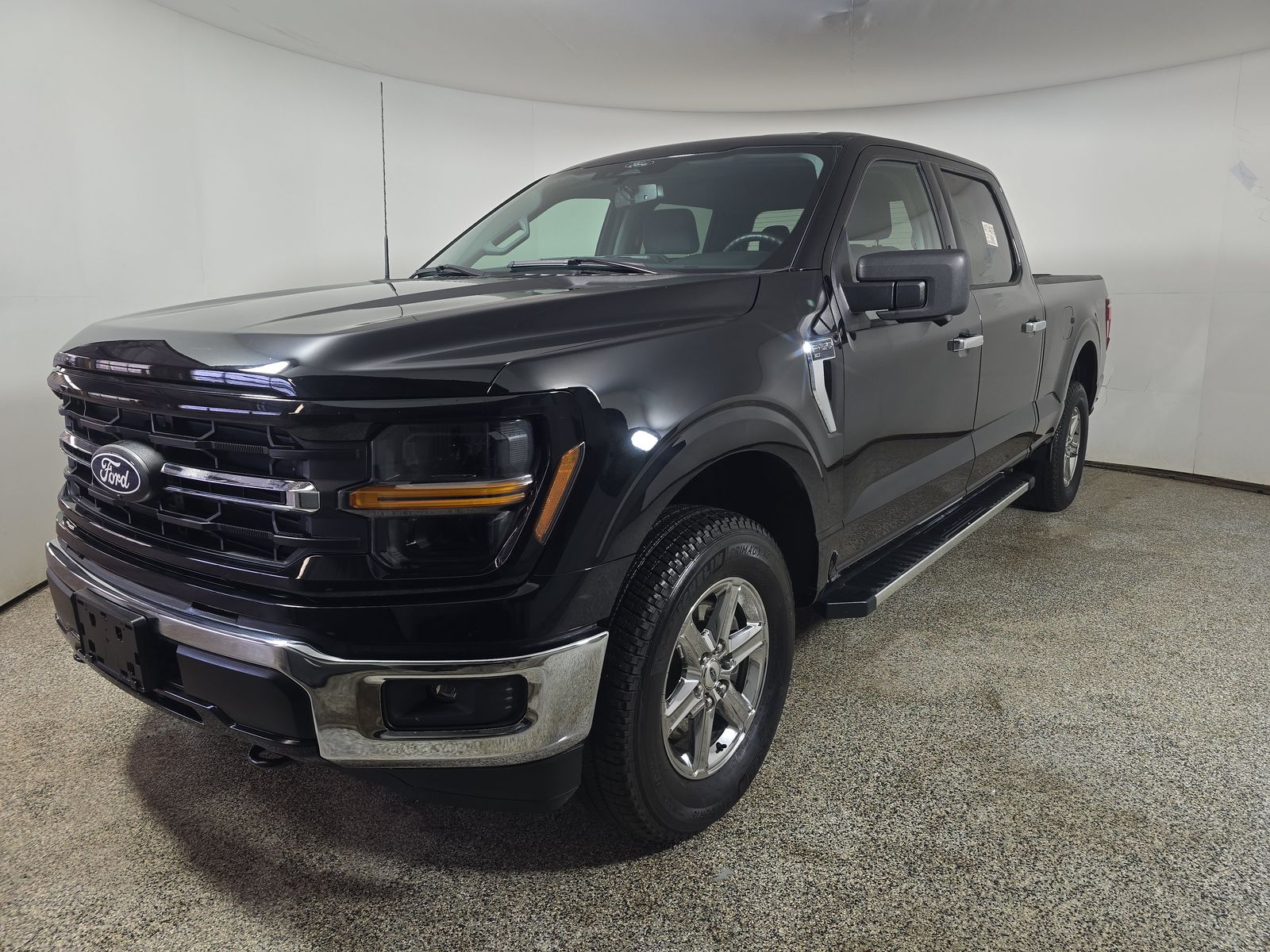 2024 Ford F-150 XLT AWD