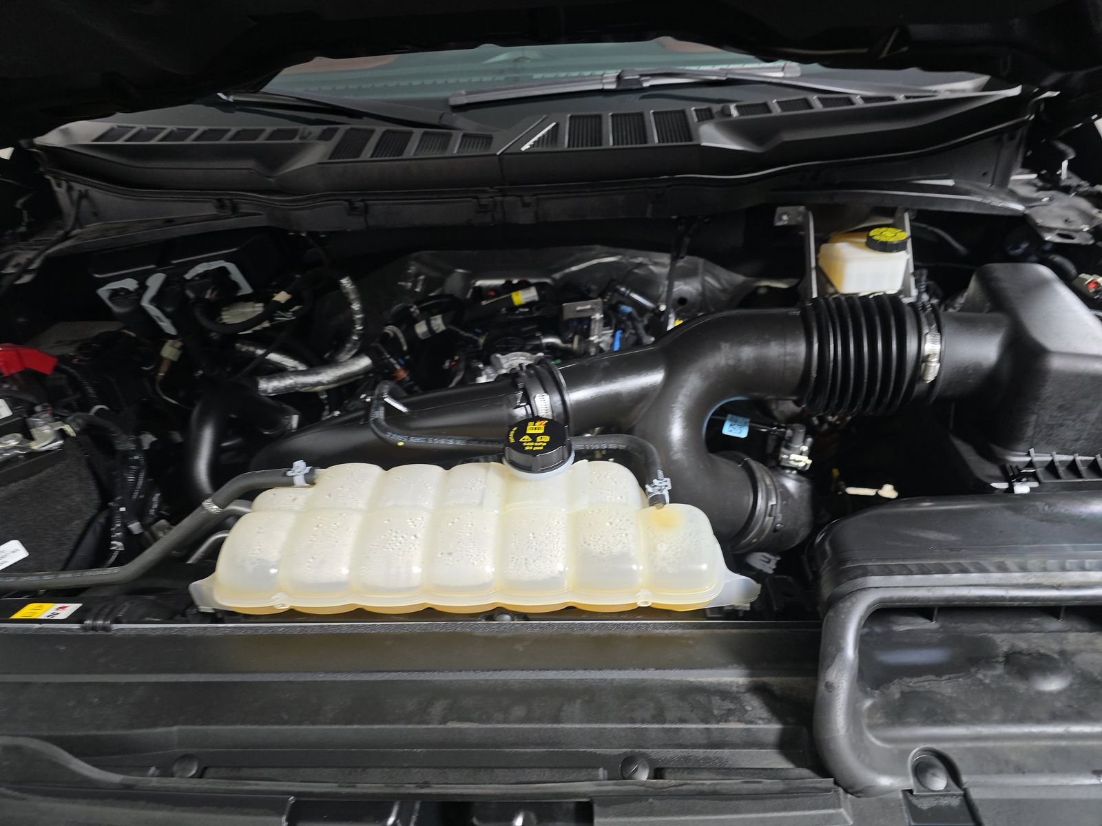 2023 Ford F-150 Lariat AWD