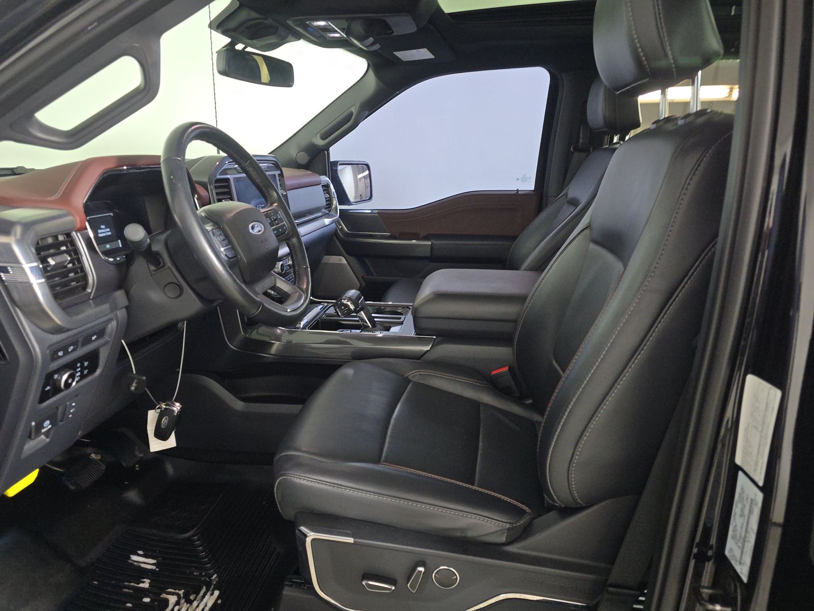 2023 Ford F-150 Lariat AWD