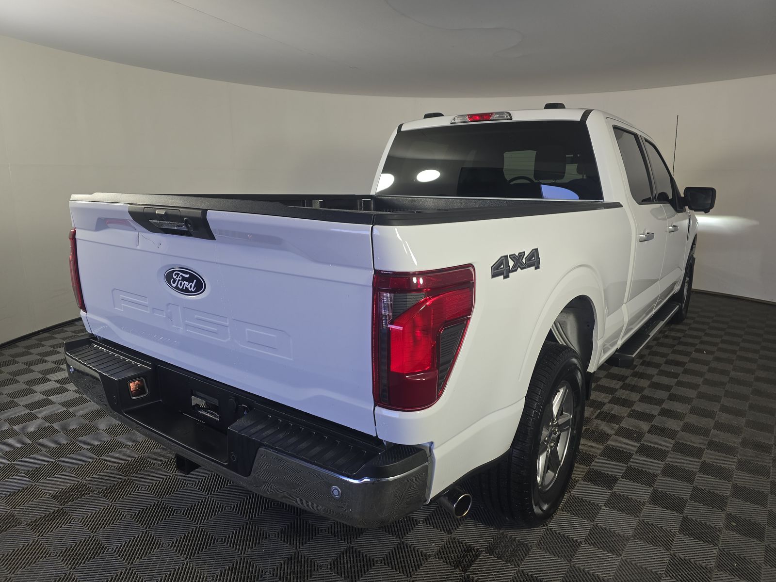 2024 Ford F-150 XLT AWD