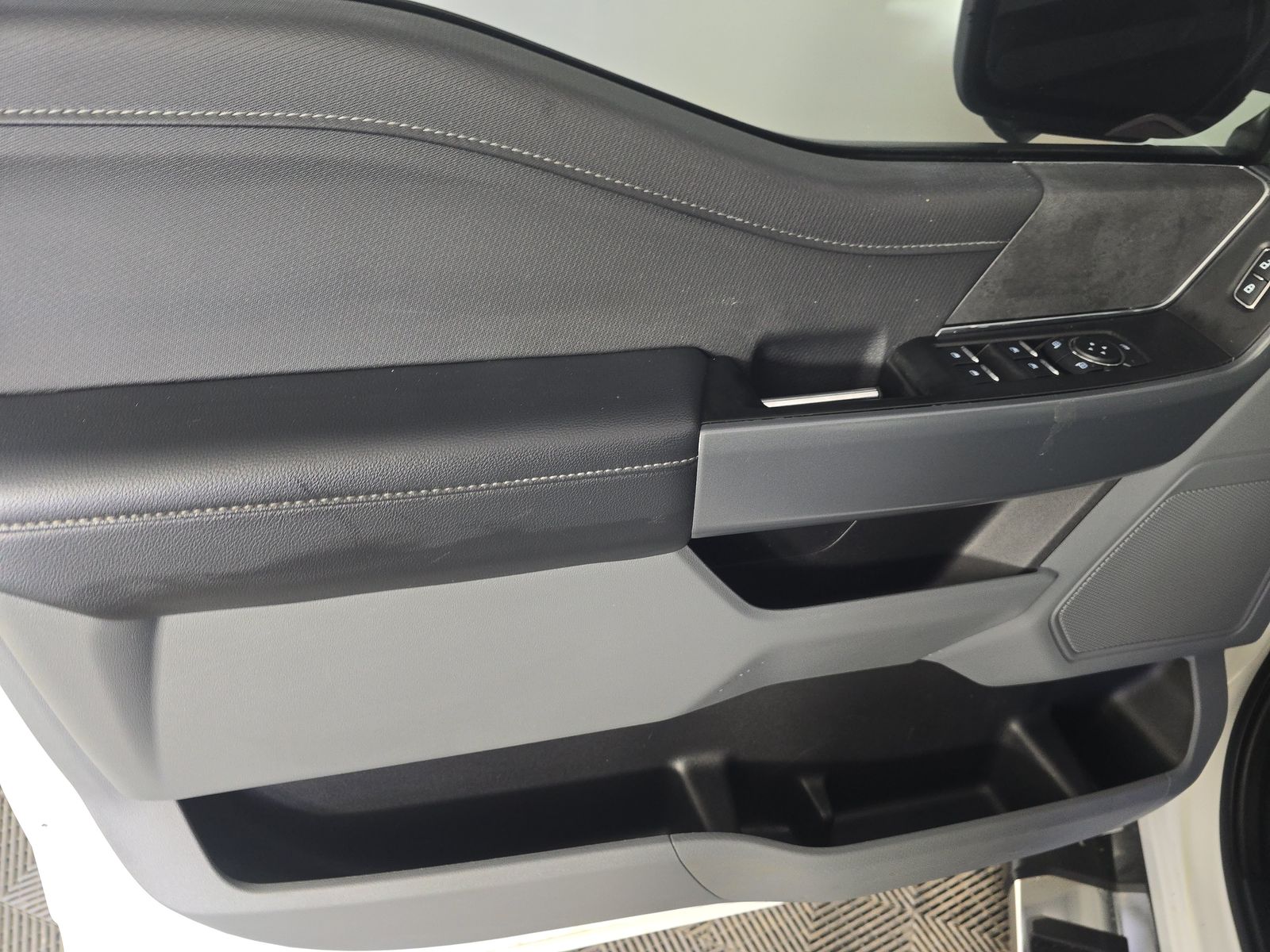 2024 Ford F-150 XLT AWD