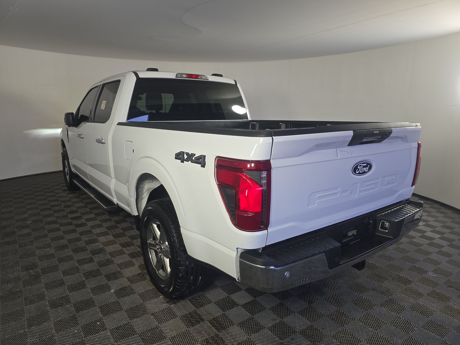 2024 Ford F-150 XLT AWD