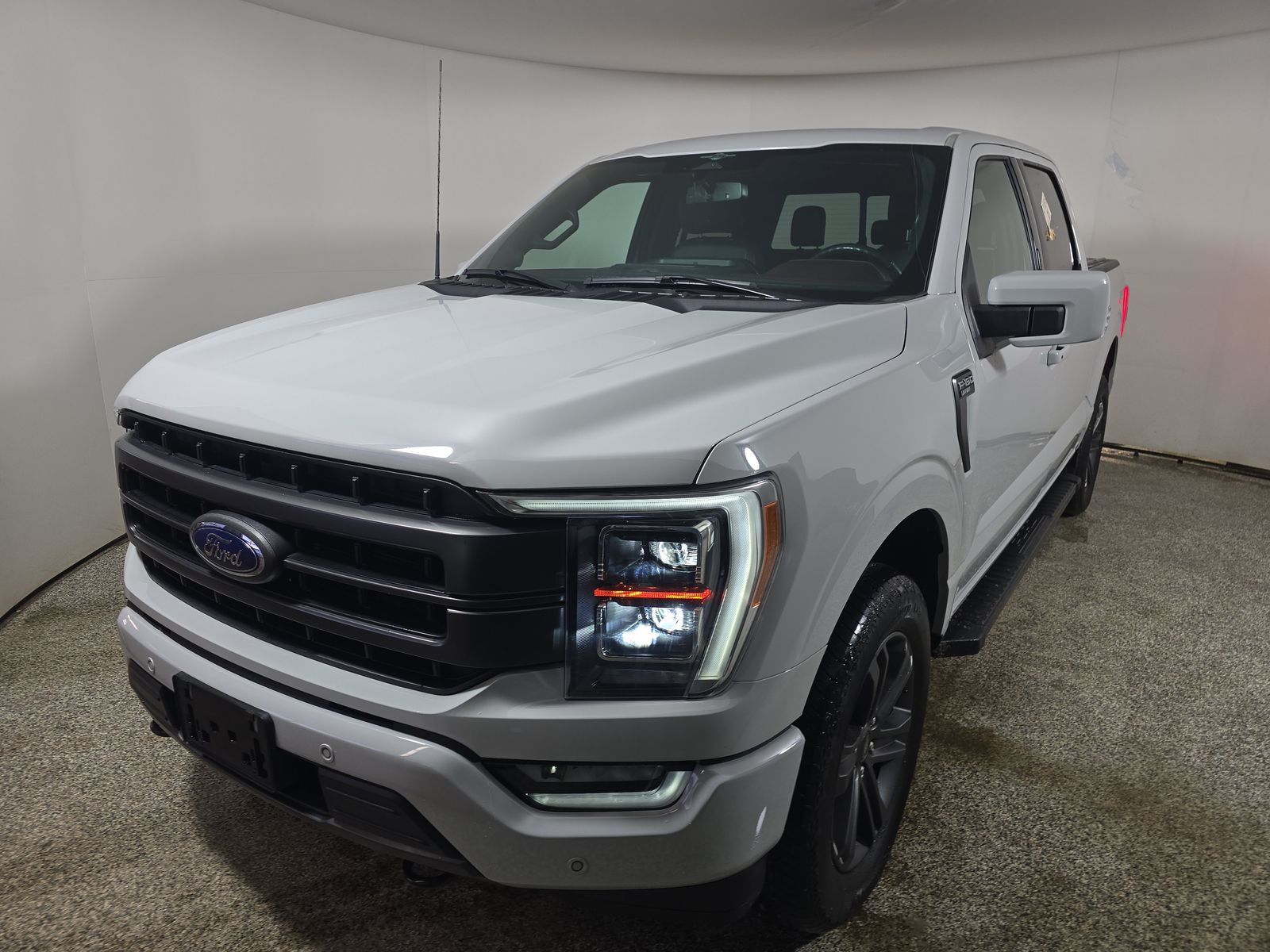 2023 Ford F-150 Lariat AWD