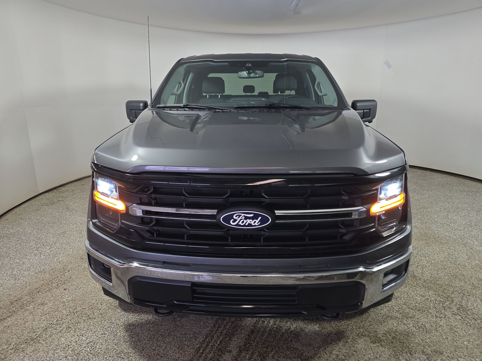 2024 Ford F-150 XLT AWD