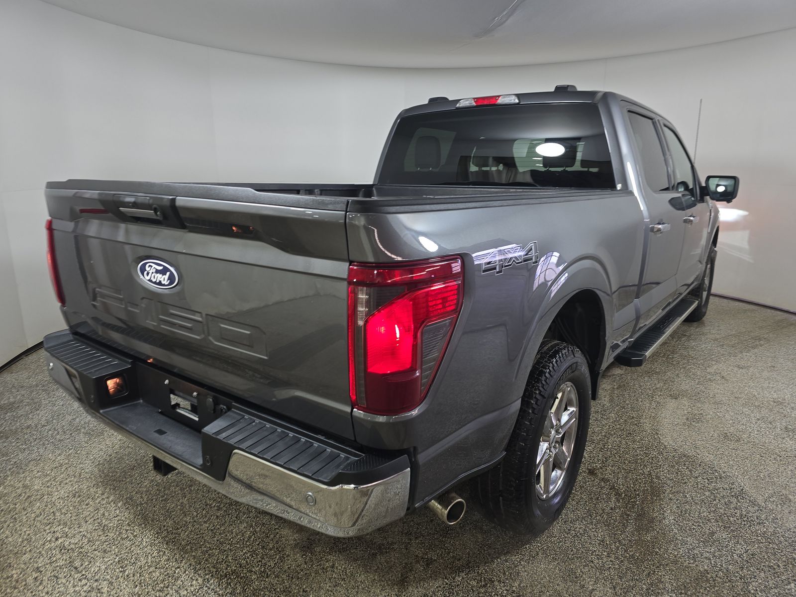 2024 Ford F-150 XLT AWD