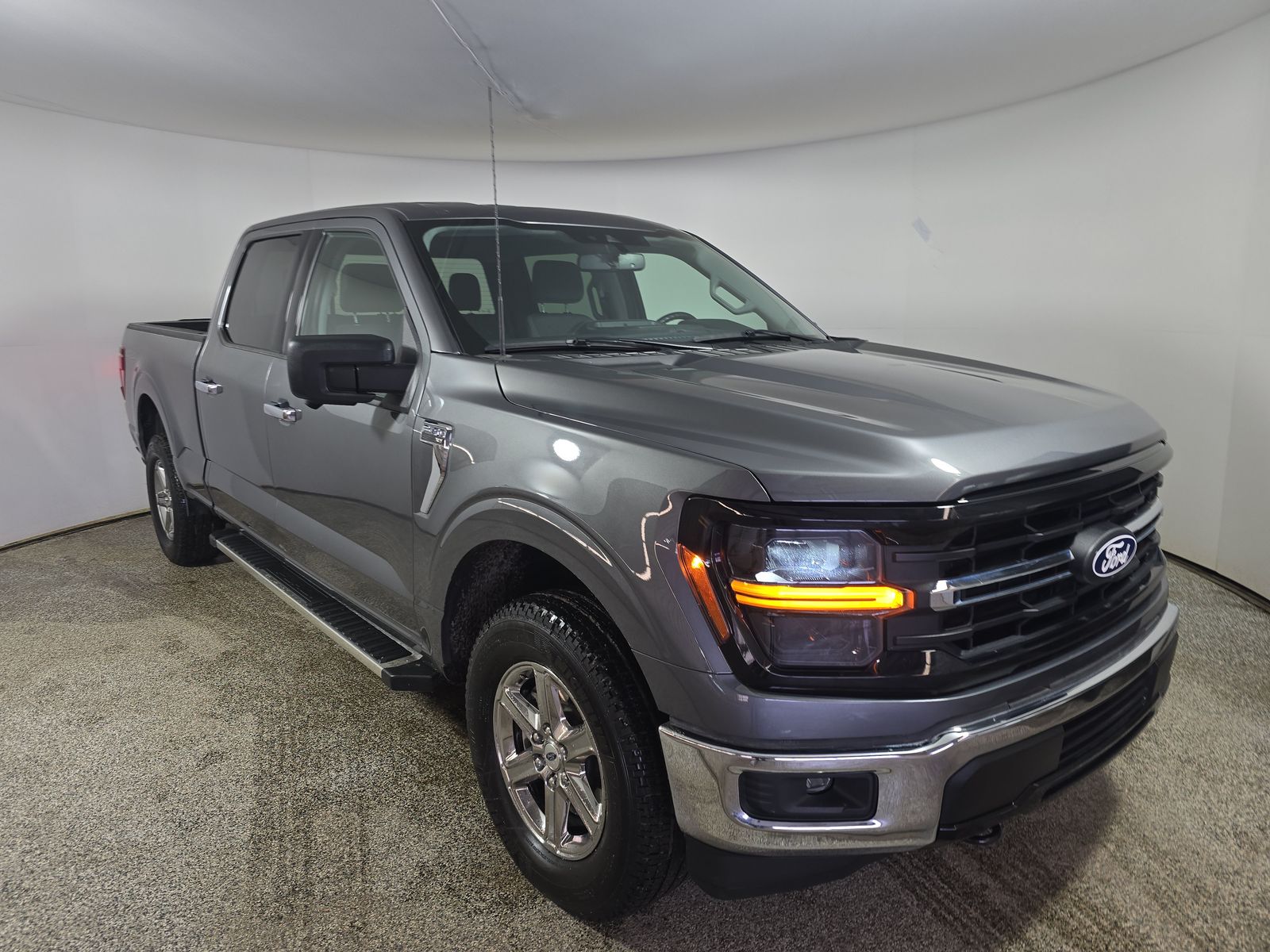2024 Ford F-150 XLT AWD