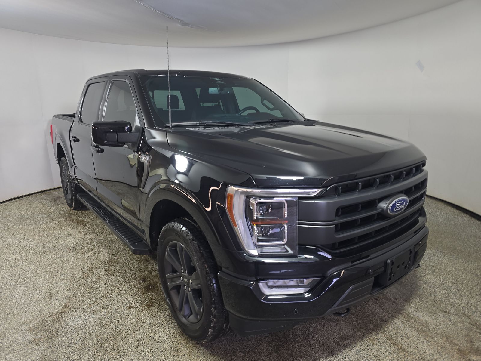 2023 Ford F-150 Lariat AWD