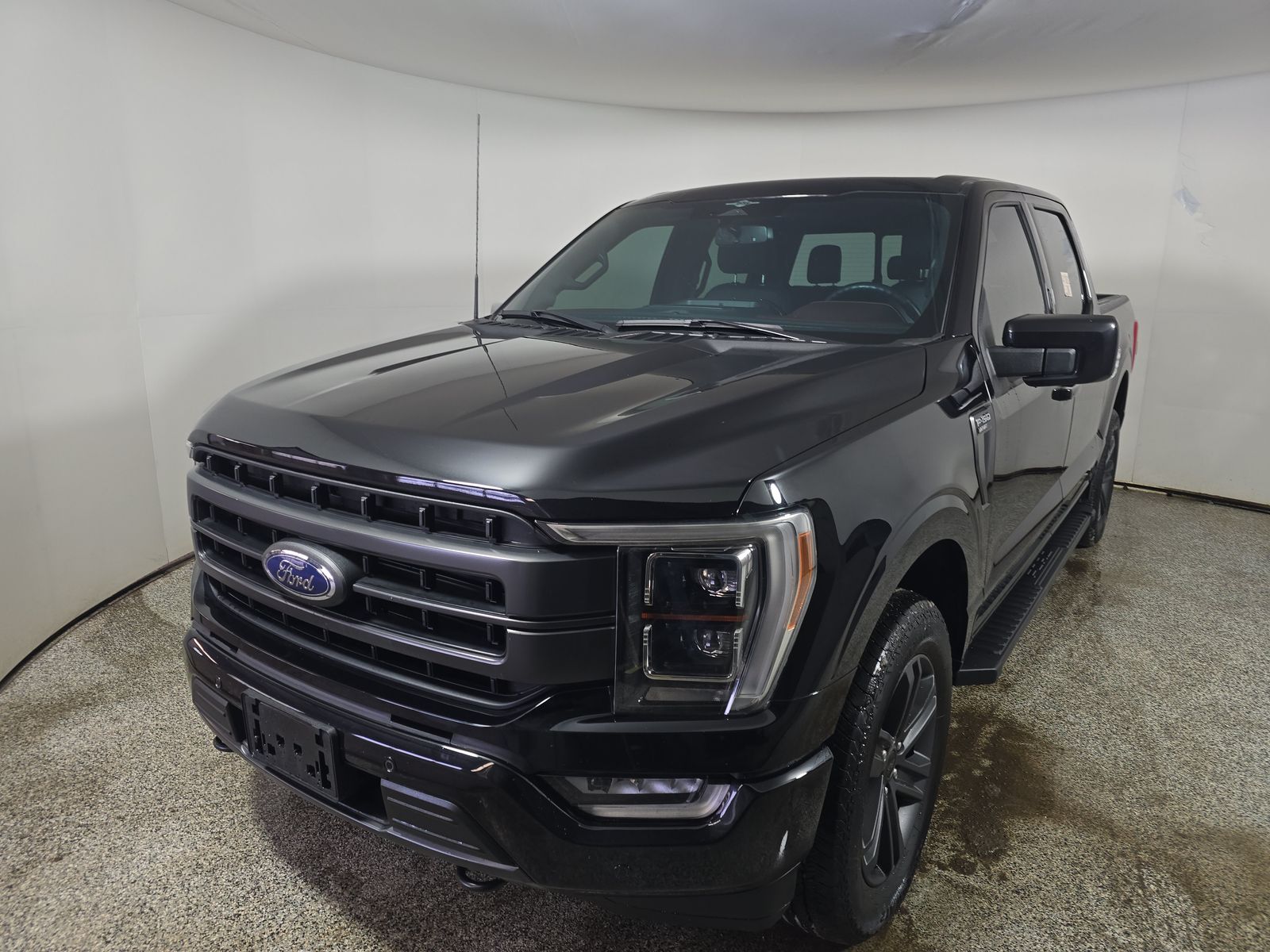 2023 Ford F-150 Lariat AWD