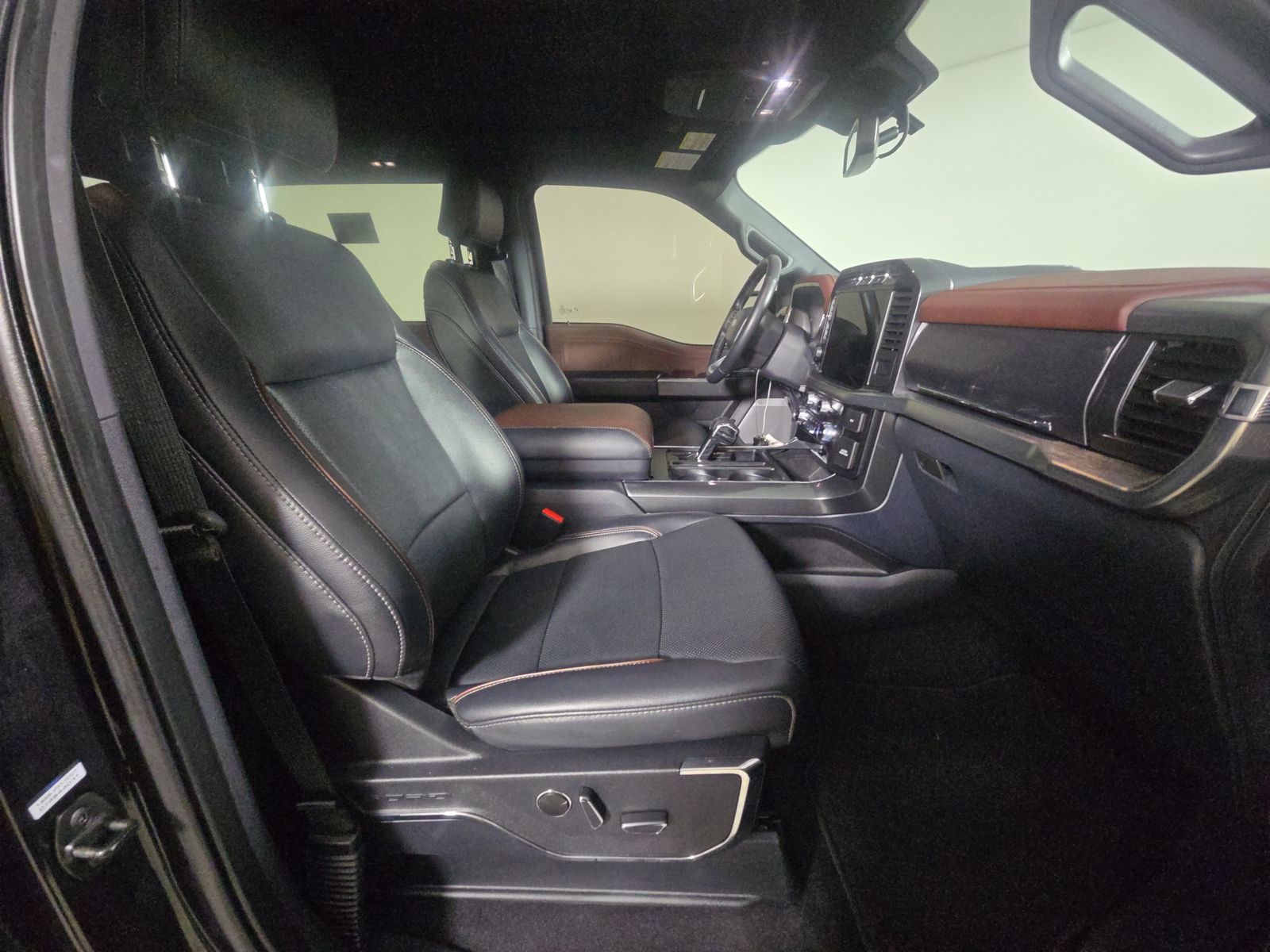 2023 Ford F-150 Lariat AWD