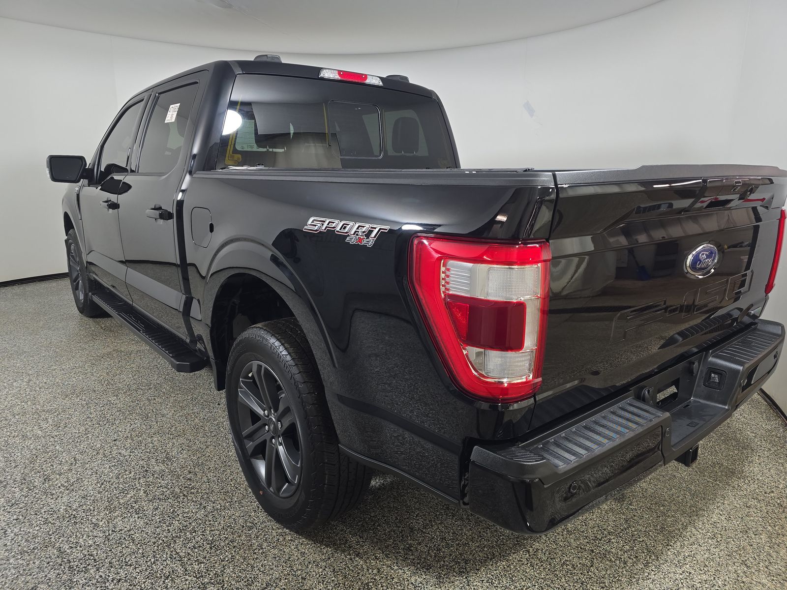 2023 Ford F-150 Lariat AWD