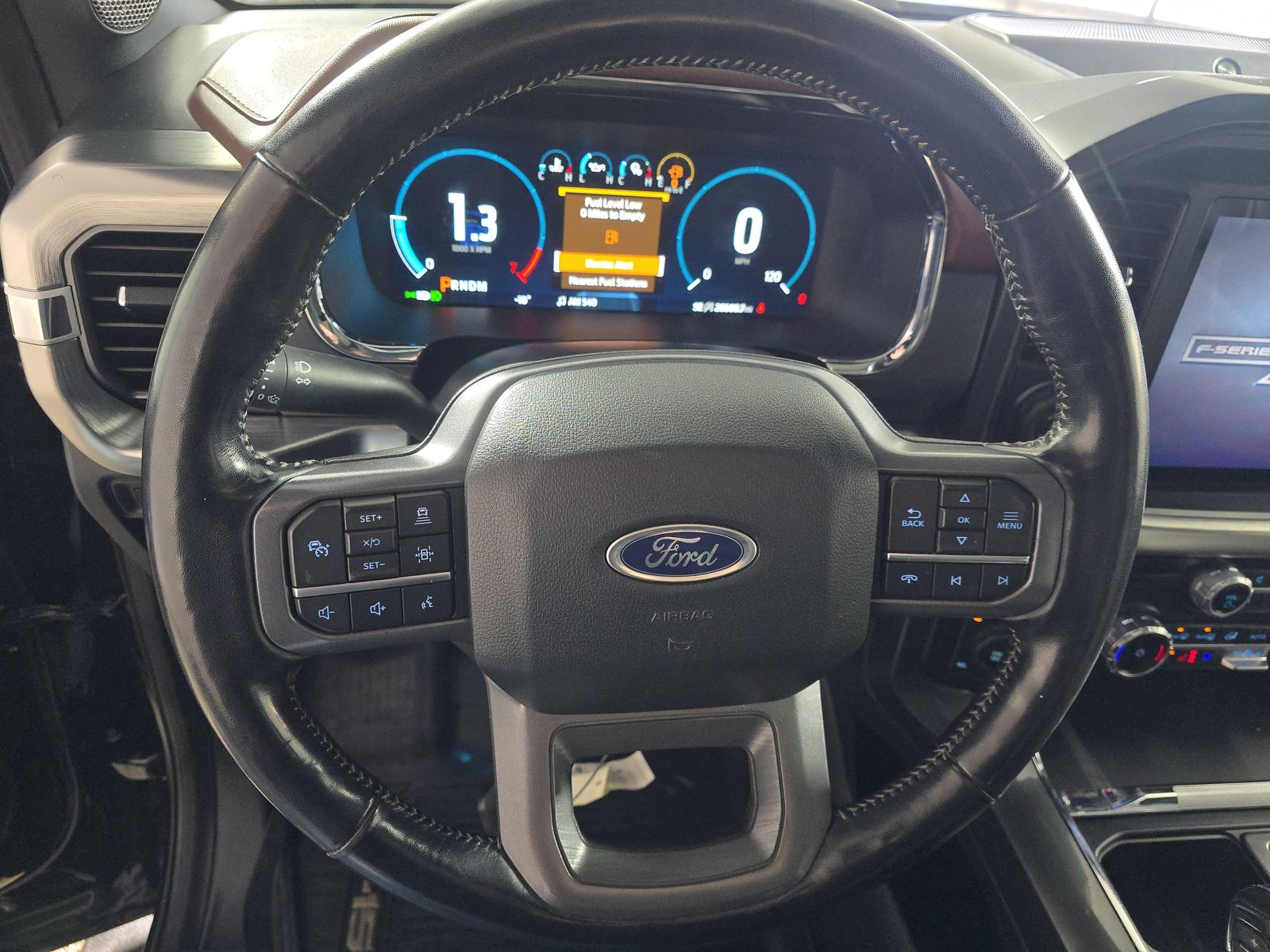 2023 Ford F-150 Lariat AWD