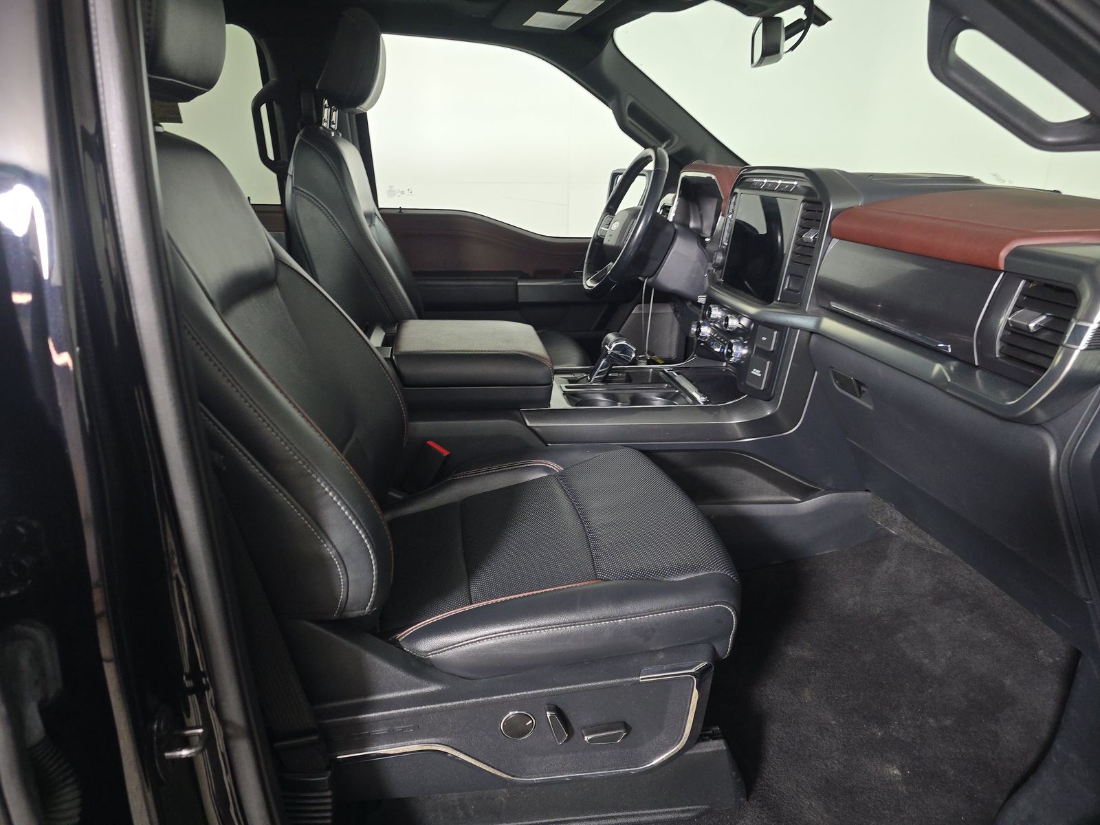 2023 Ford F-150 Lariat AWD