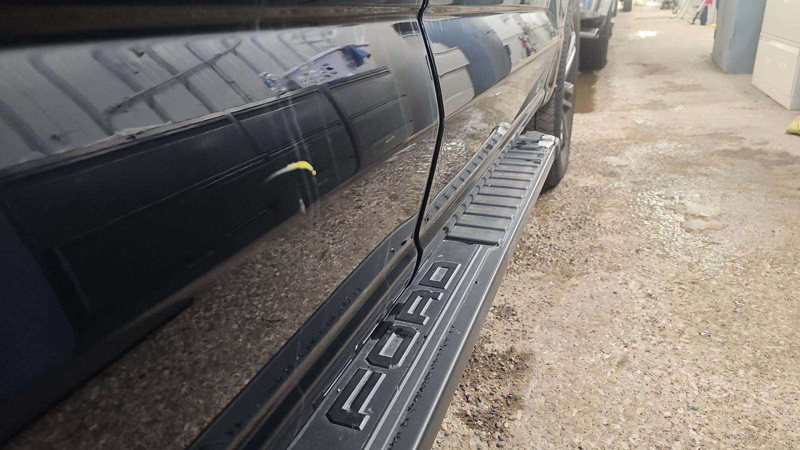 2023 Ford F-150 Lariat AWD