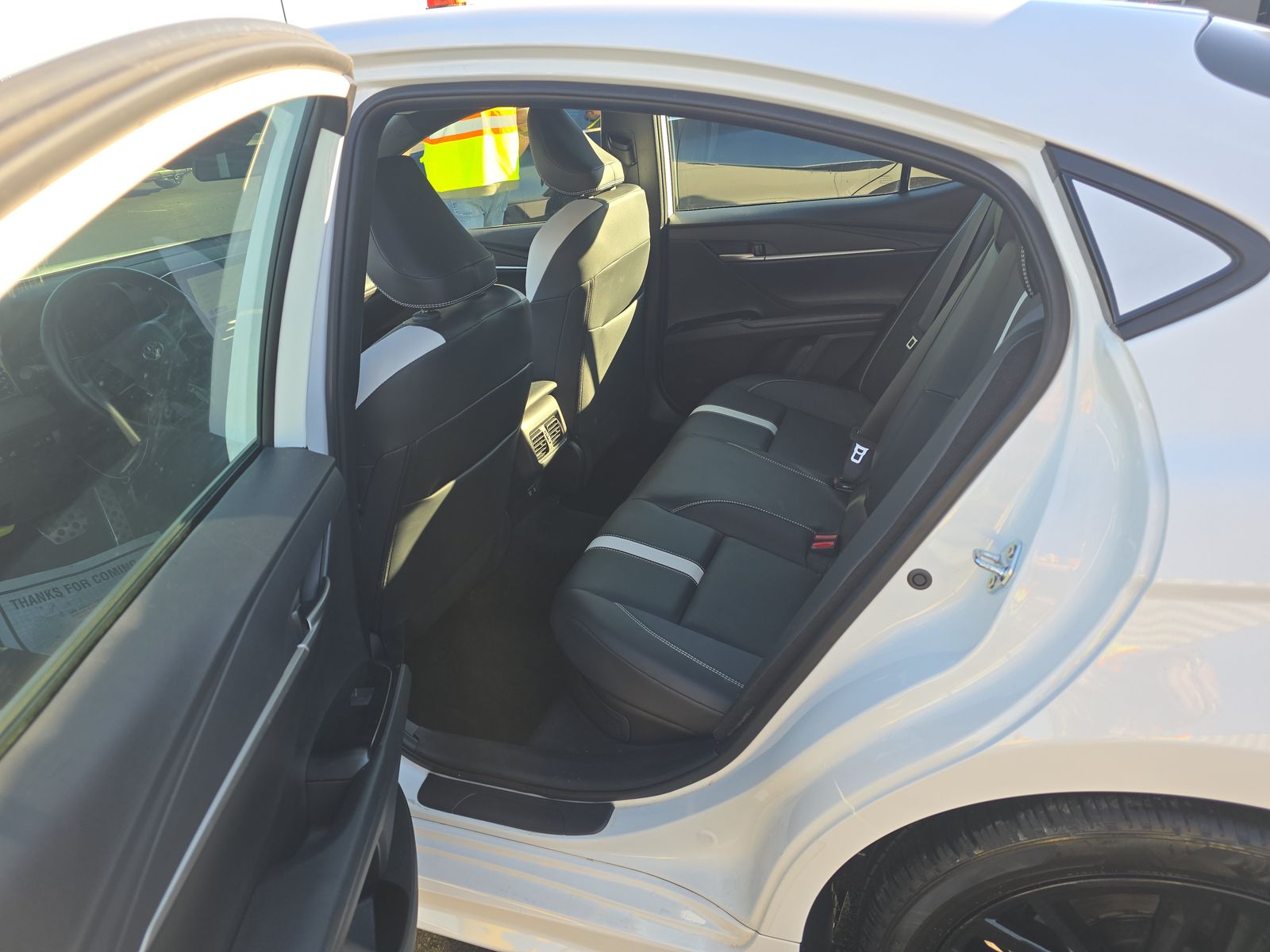 2025 Toyota Camry SE FWD