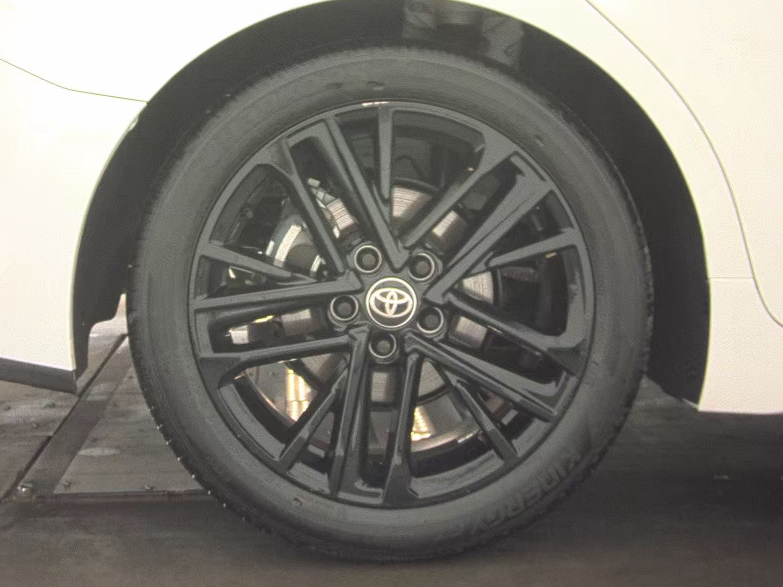 2025 Toyota Camry SE FWD