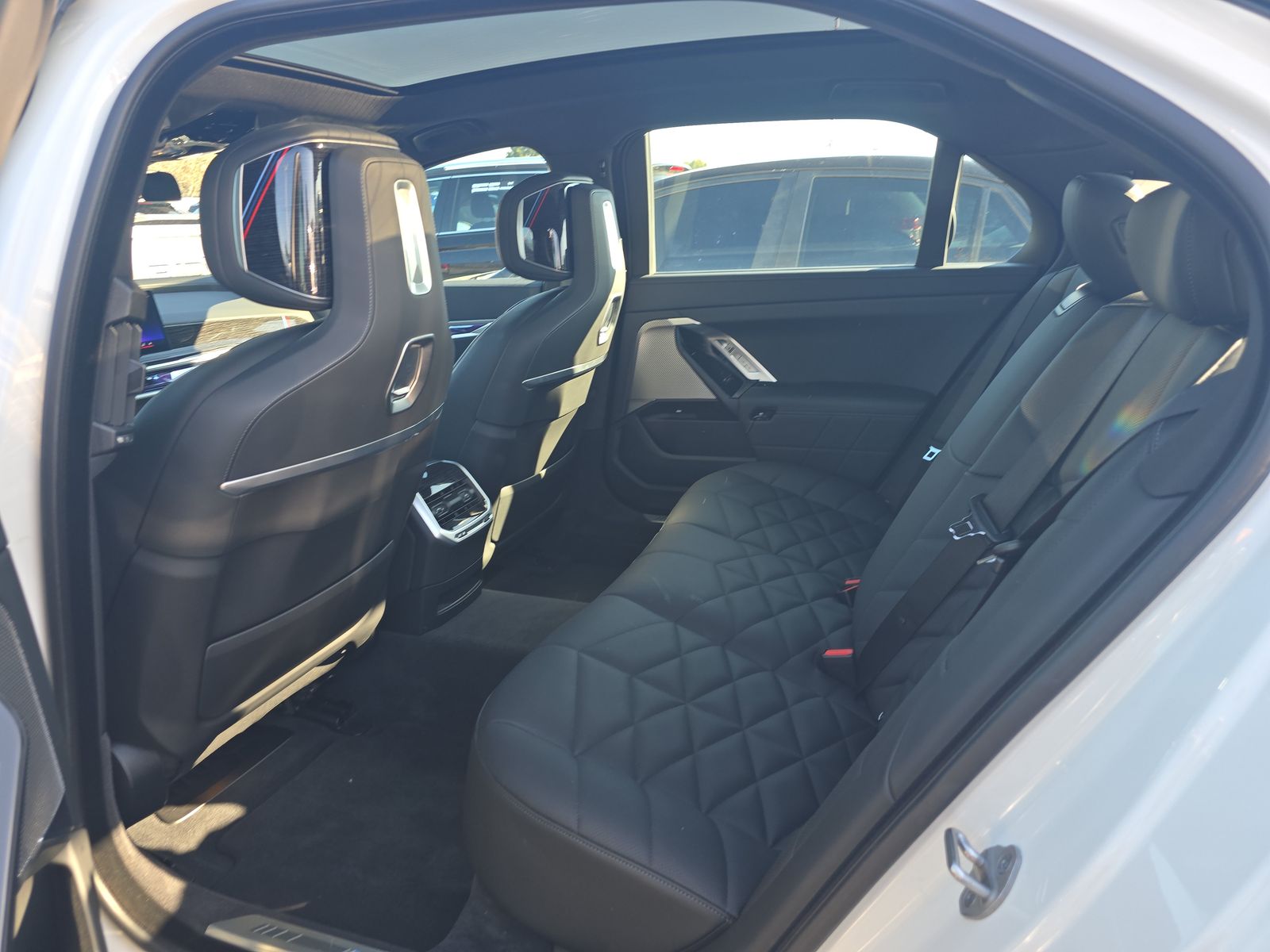 2025 BMW 7 Series 740i xDrive AWD