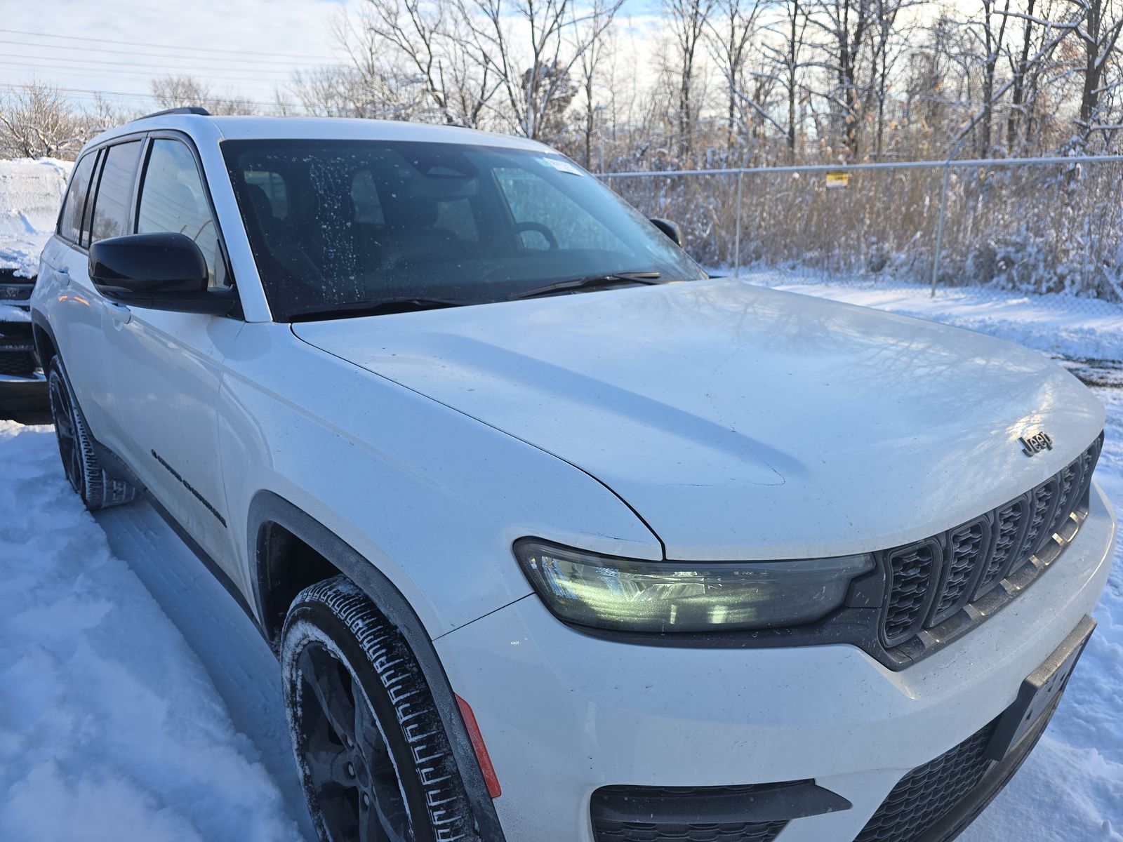 2023 Jeep Grand Cherokee Altitude AWD