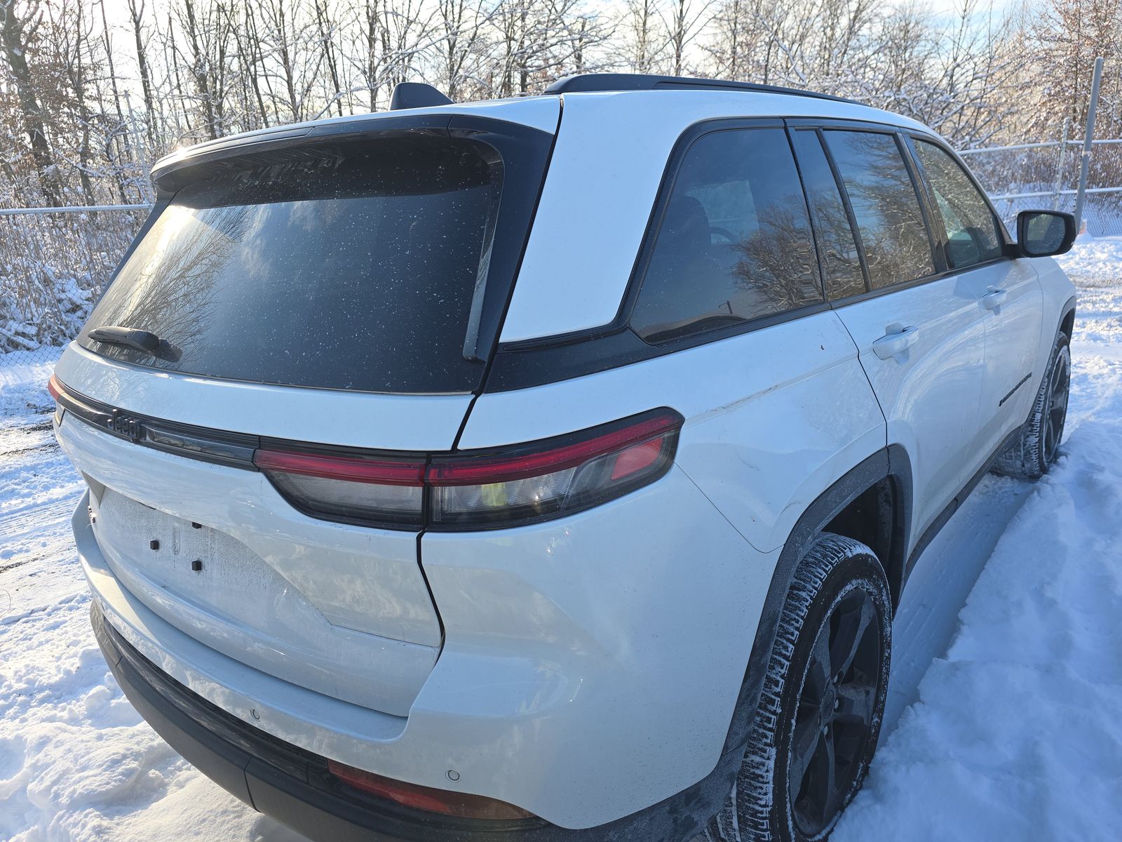 2023 Jeep Grand Cherokee Altitude AWD