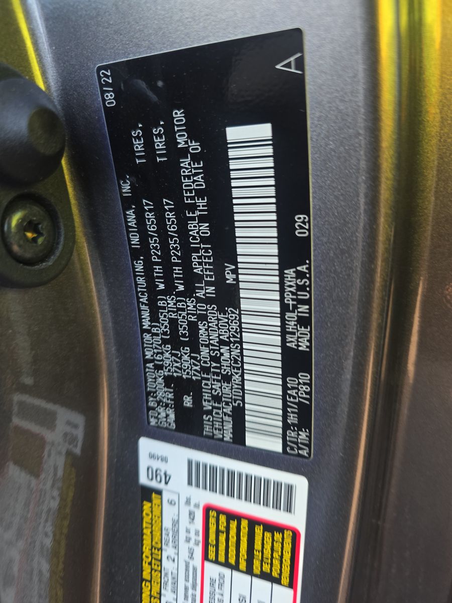 2022 Toyota Sienna XLE FWD