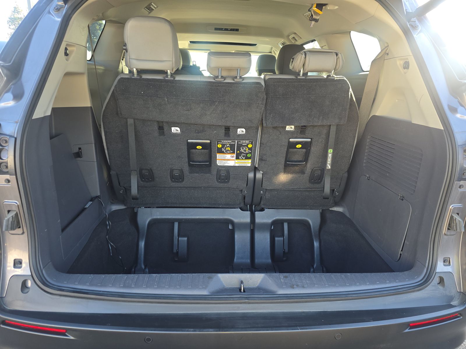 2022 Toyota Sienna XLE FWD